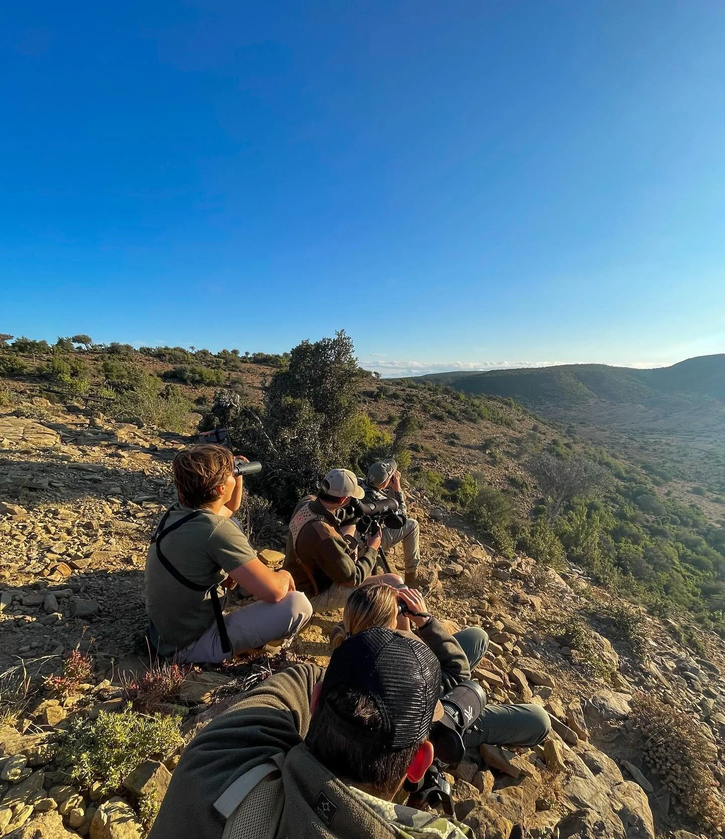 Heritage Day vibes from the heart of the Eastern Cape! 🇿🇦🔥

Taking in the sunset from the kloof, celebrating South Africa&rsquo;s rich landscapes, wildlife, and the memories that make every safari unforgettable.

Here&rsquo;s to the heritage we sh