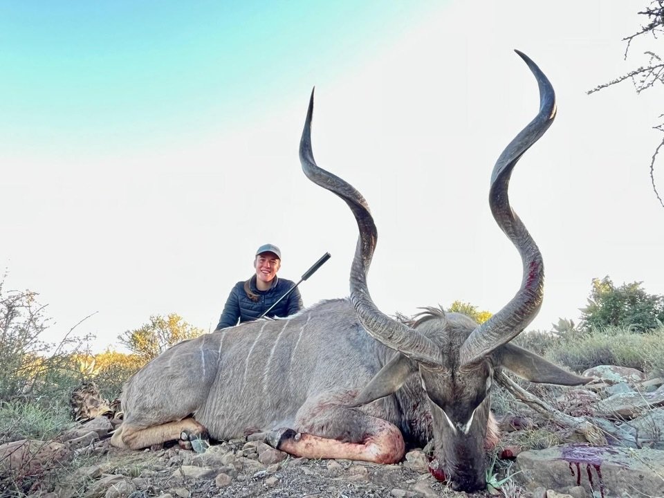 Another Monster Bull taken at Wellfound this season! 

This was one of the biggest bulls we took for 2025&hellip; beautiful shape, deep curls&hellip; everything you look for in a good Bull! 

Free range Kudu at their best! 🏹 @wellfound_safaris 
.
.
