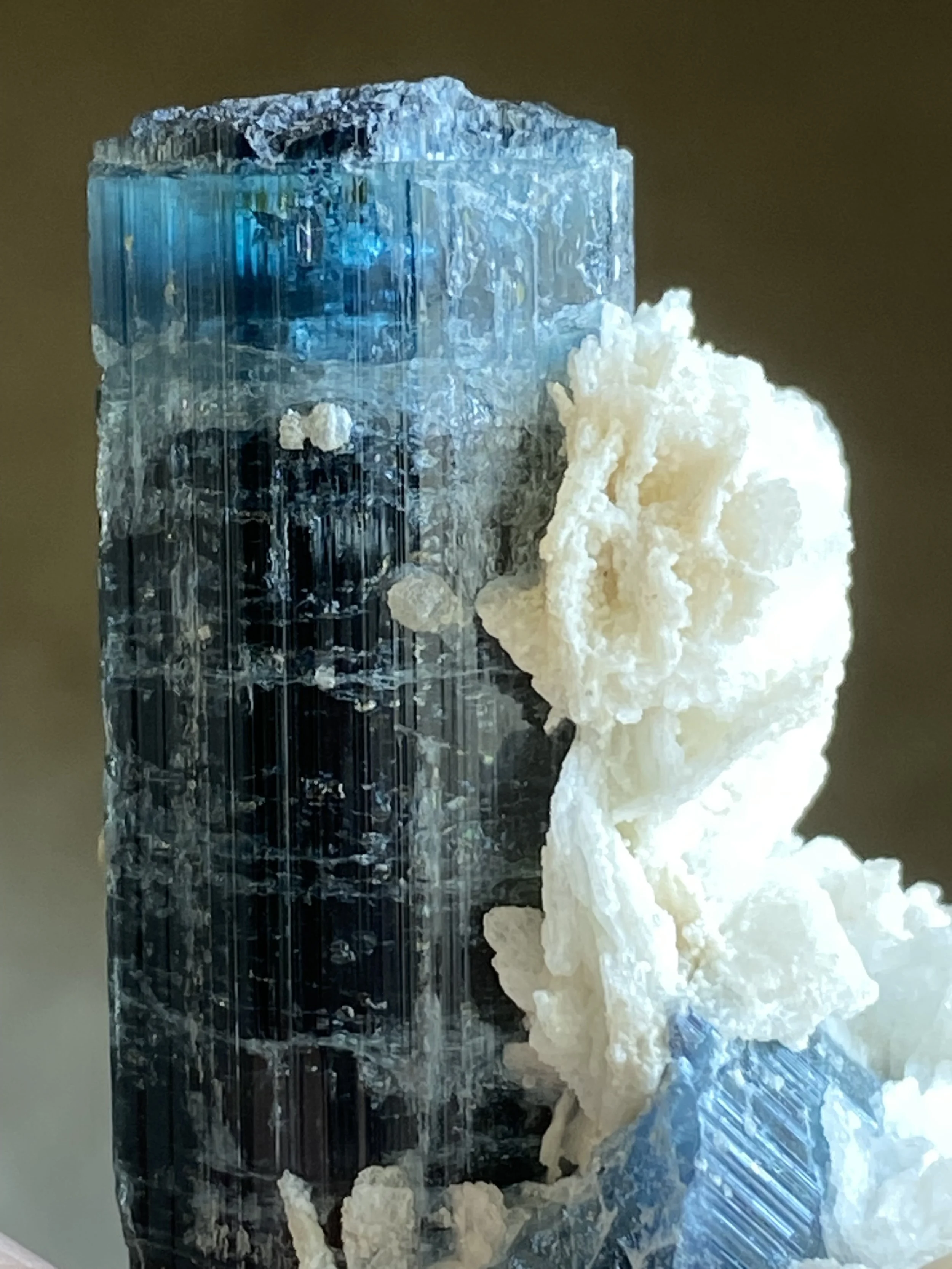 Indicolite Tourmaline Cleavelandite