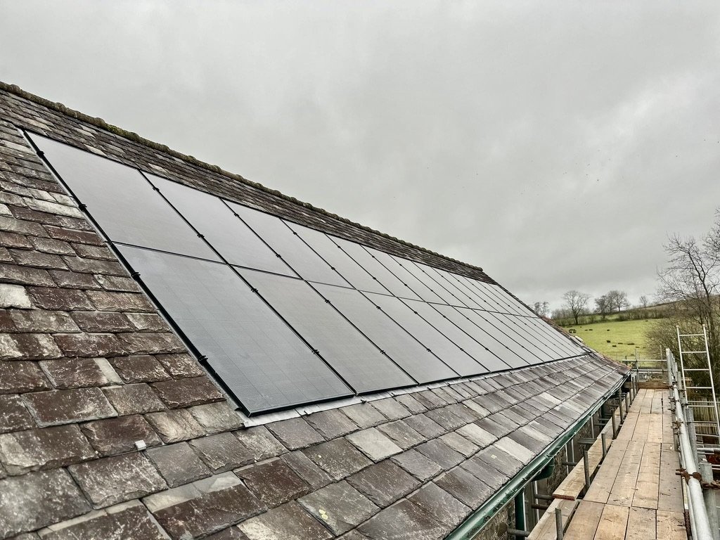 gse-in-roof-lakes-solar.jpeg