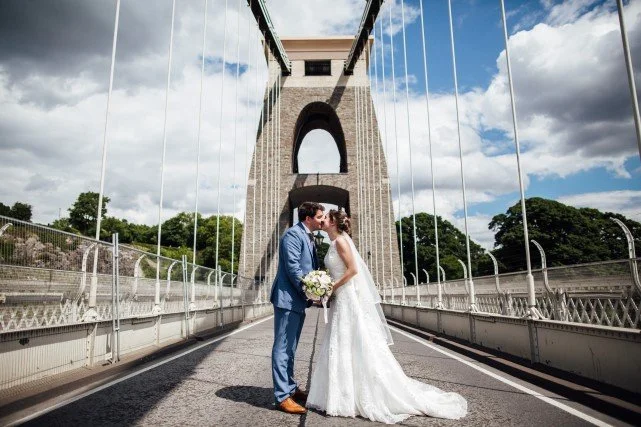 Affordable Wedding Flowers in Bristol, Wedding Flowers for £700 - £1000