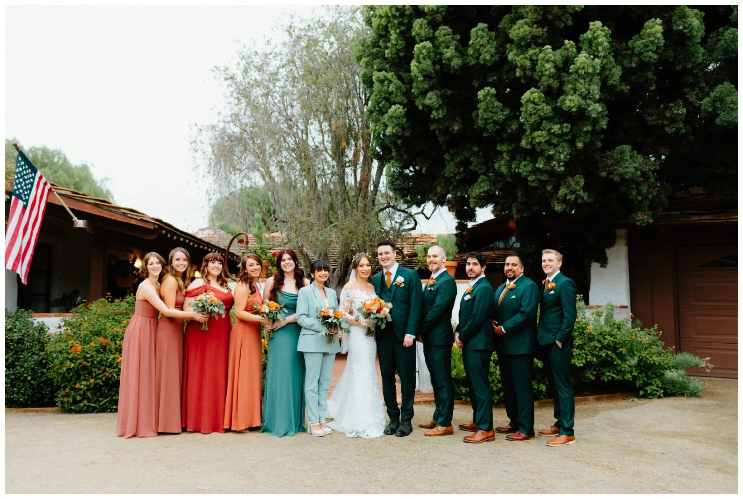 whole bridal party photo