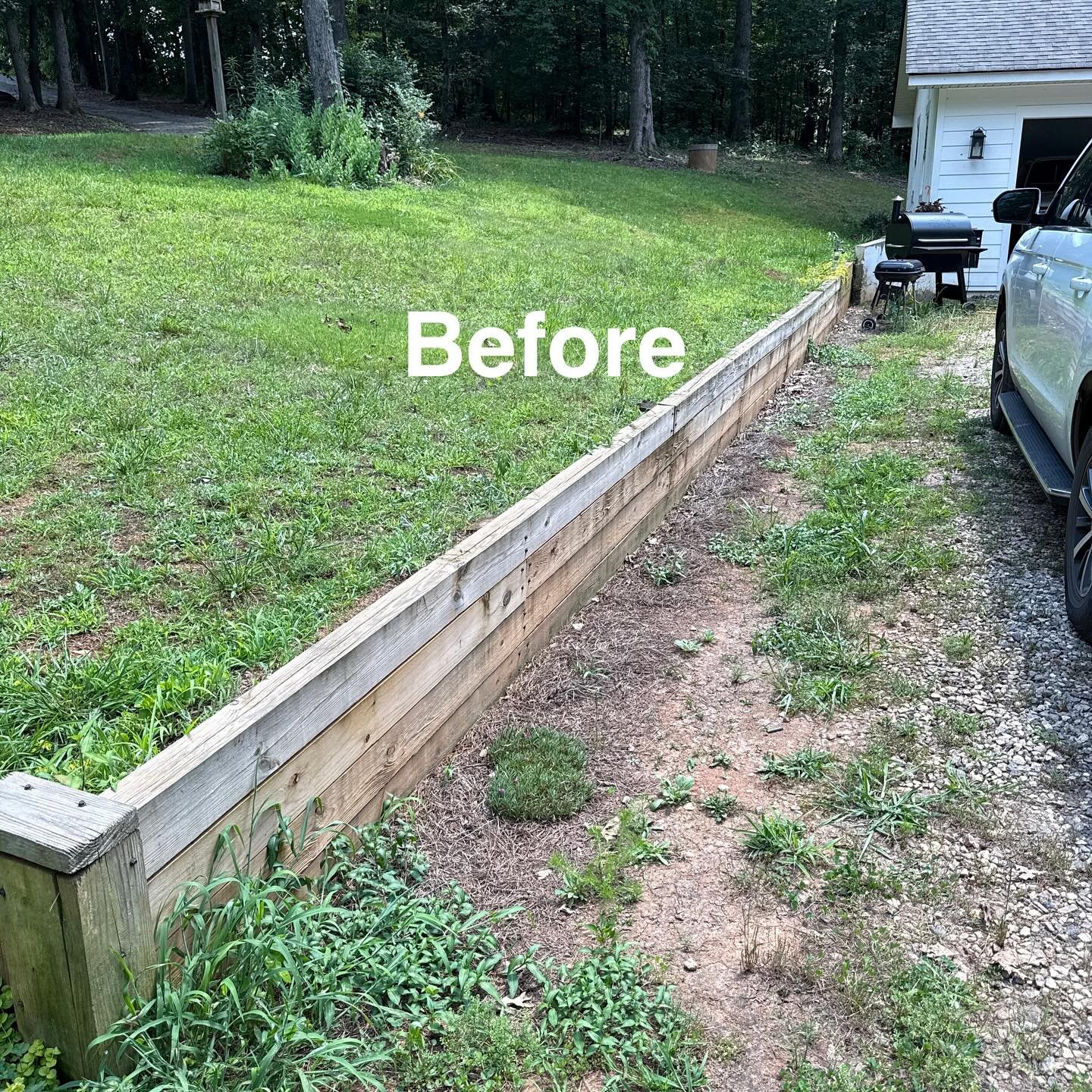 Plain retaining wall gets transformed into a beautiful hanging garden🪴Need our help making your yard better? We work with ALL budgets! #landscape #landscapersofinstagram #landscapers #landscapestylesgf #landscapedesigner #landscapedesigners