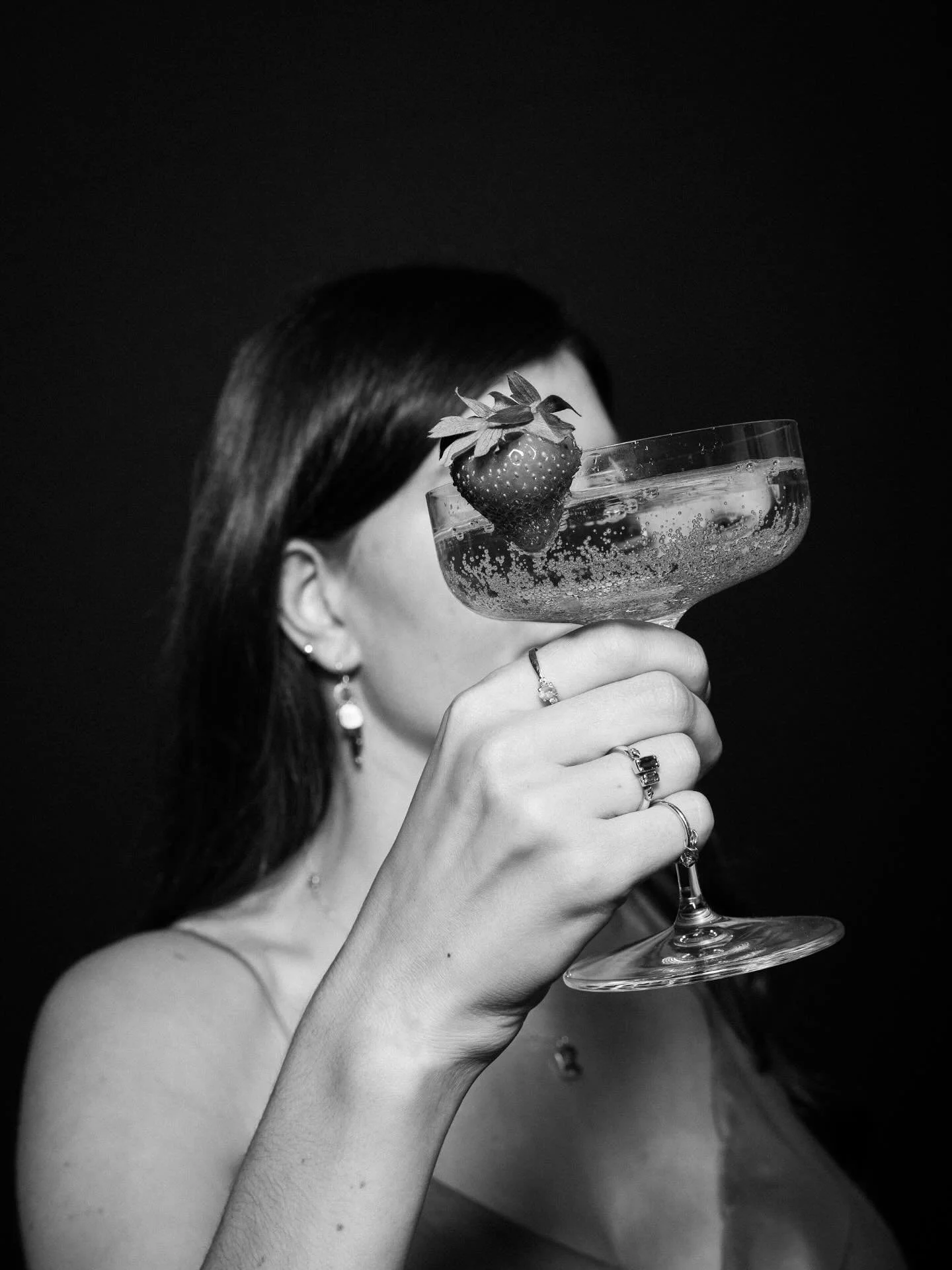 Celebrations look better at Midnight🌙

#midnightphotobooths #partypeople #champagnetoast #capturedatmidnight #weddingphotobooth #weddingvibes #partyinstyle #luxuryweddings #weddinginspo #bridetobe #dreamwedding #weddingphotography