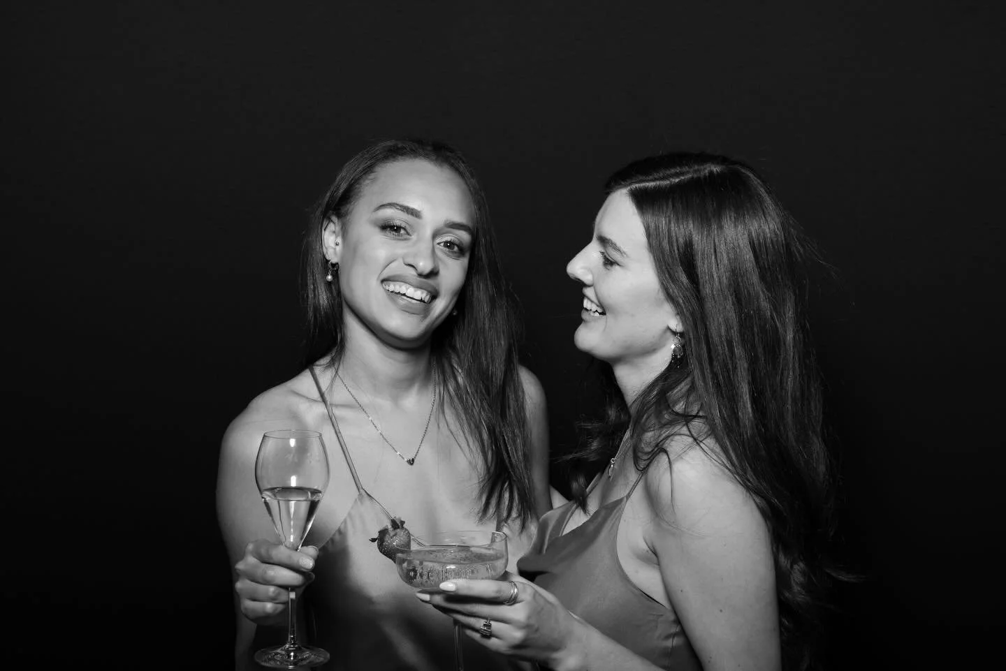 2026 is starting to fill up ✨🖤

So excited for the year ahead, if you&rsquo;ve got a event in mind we&rsquo;d love to be a part of it! 📸

#midnightphotobooths #weddingphotobooth #bridesmaids #weddinginspiration #cheshireweddings