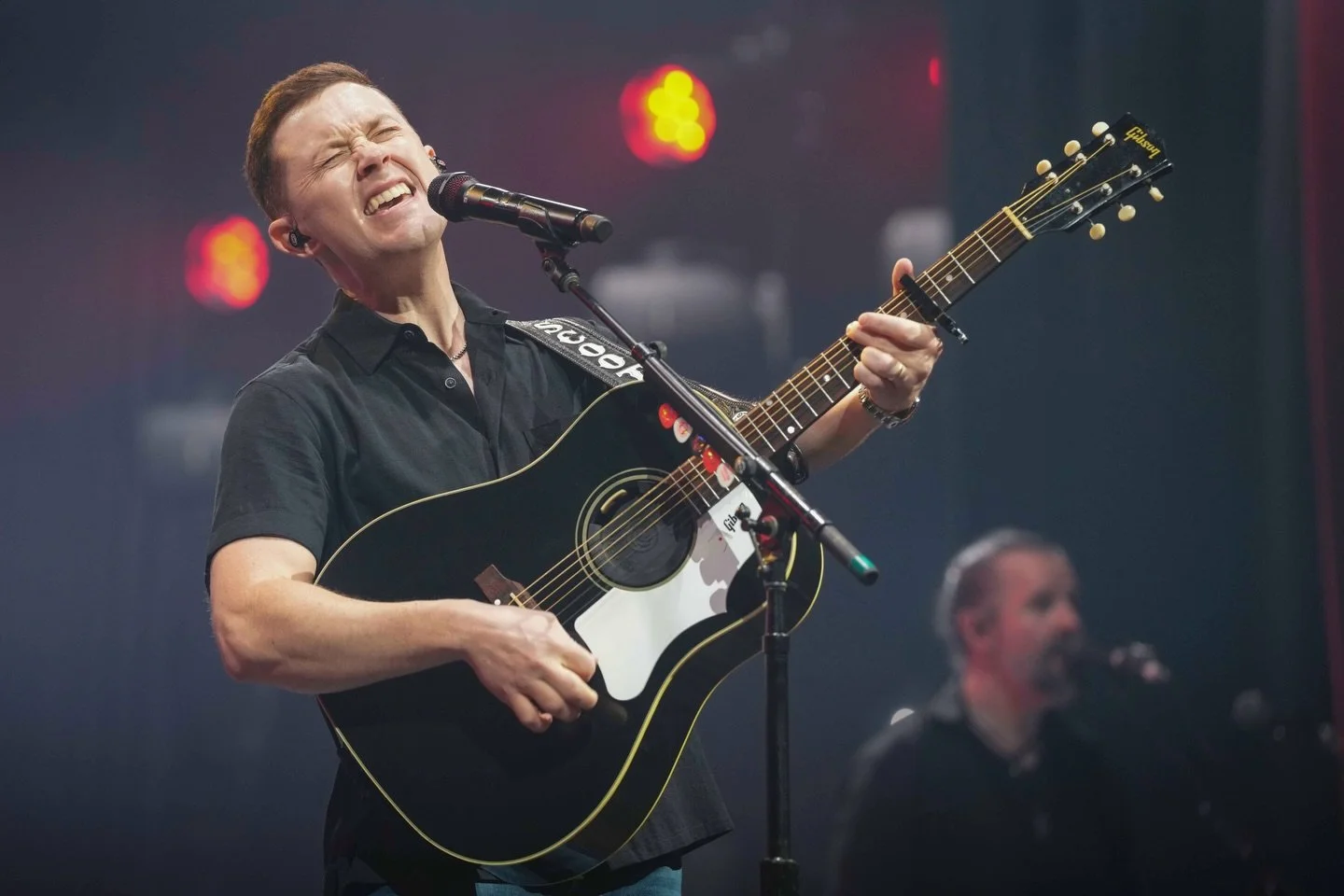 A few snaps from during the @topshelfcountrycruise . Great music, great people, great weather. With all that it&rsquo;s pretty hard to take a bad photo.
A big thank you to @johnabbottphoto and Signature Cruise Experiences for the opportunity!

@leann