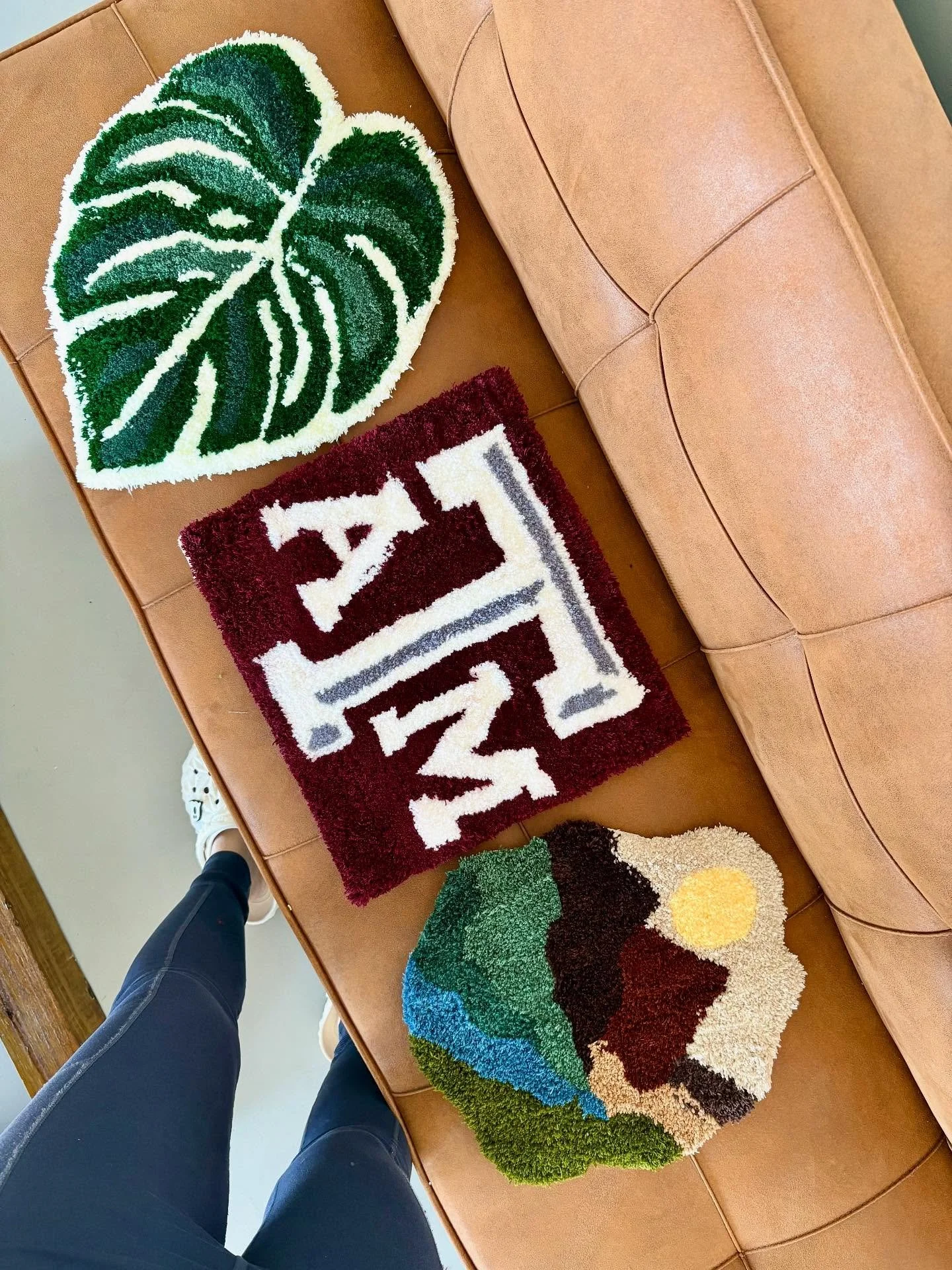 Beautiful rugs!! Yesterday&rsquo;s group rock! 
Book a rug tufting class with us today and let&rsquo;s make rugs! 🧶☕️

#crafts #diy #rugtufting #tuftedrug #handmade #artandcrafts #textileart