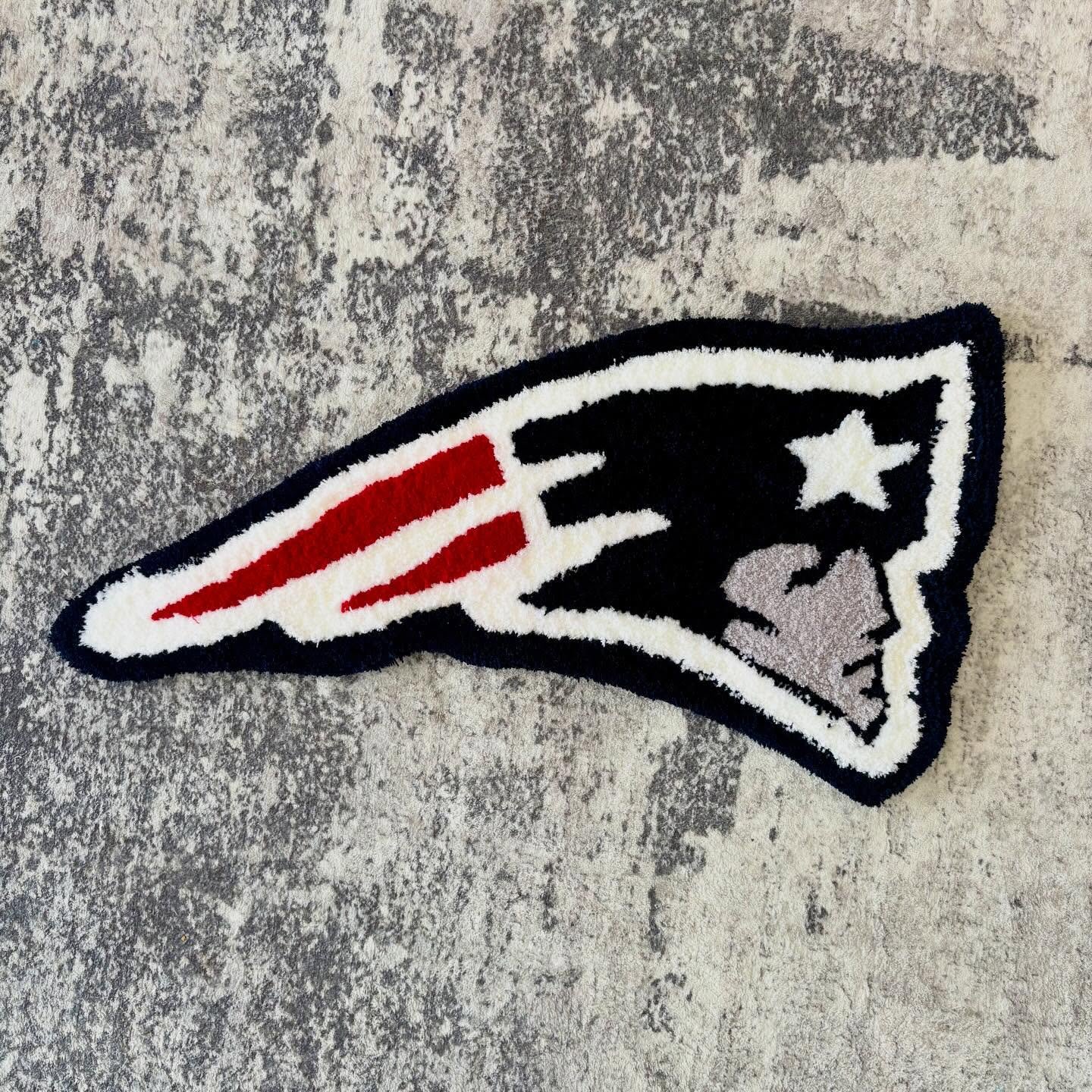 We had such a wonderful time with this amazing group of talented and kind ladies at Tuft World! Their creativity truly shined in every detail, and their positive energy made the workshop even more special. It was a joy spending time with them, and th