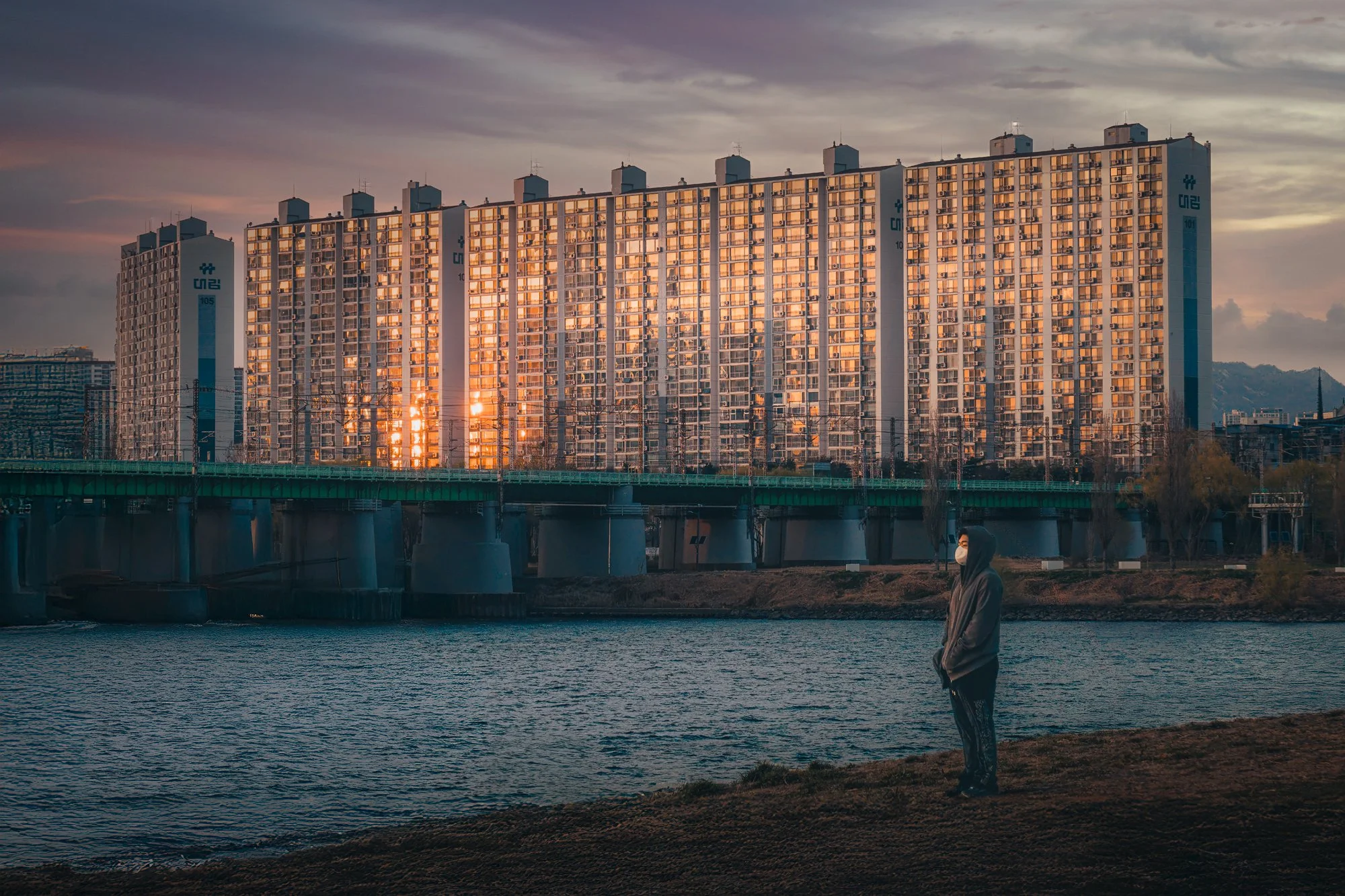 Golden building_Original ratio_2000x1333_U_30.jpg