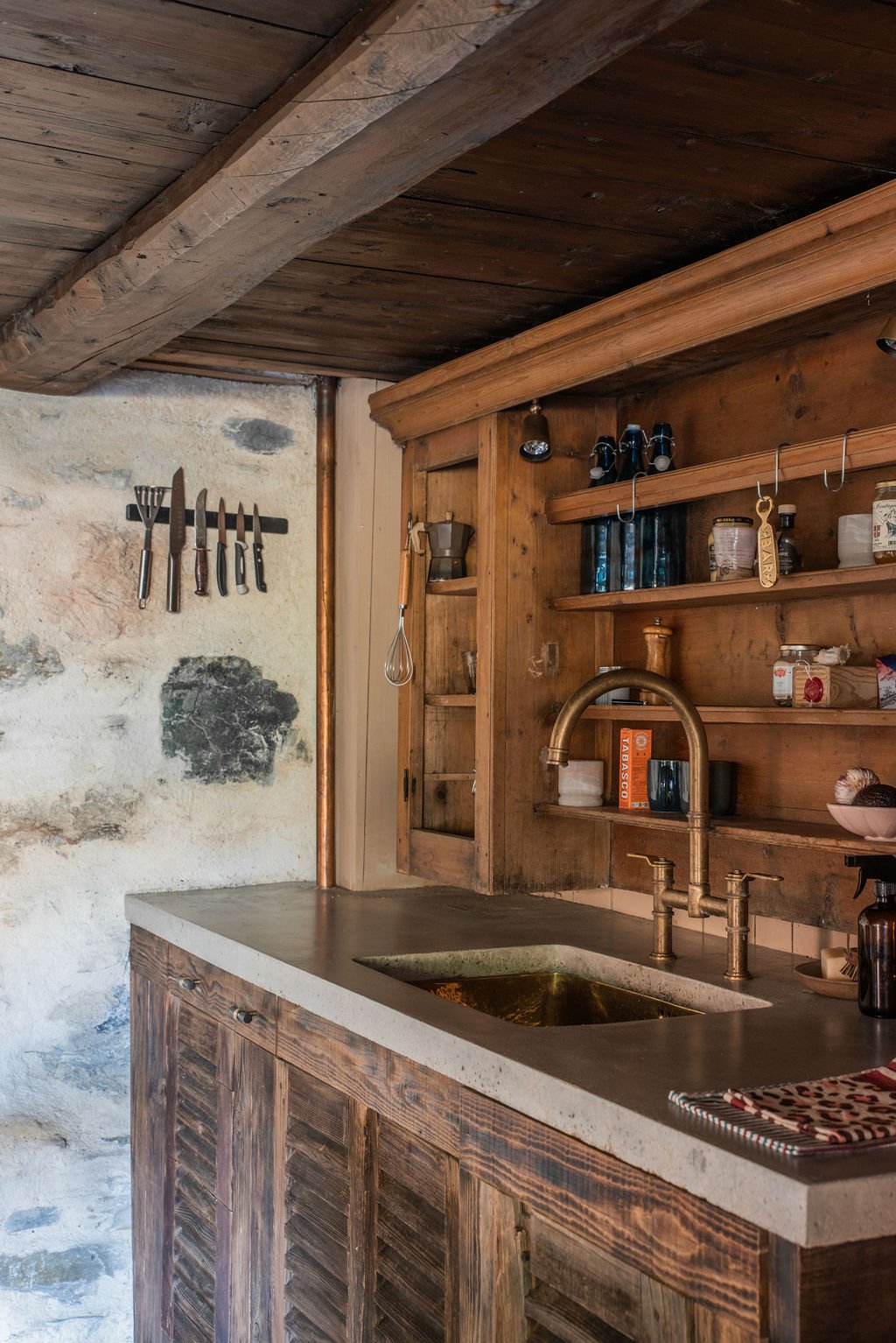 Maison d’en Haut Val d'Isere Kitchen.jpg