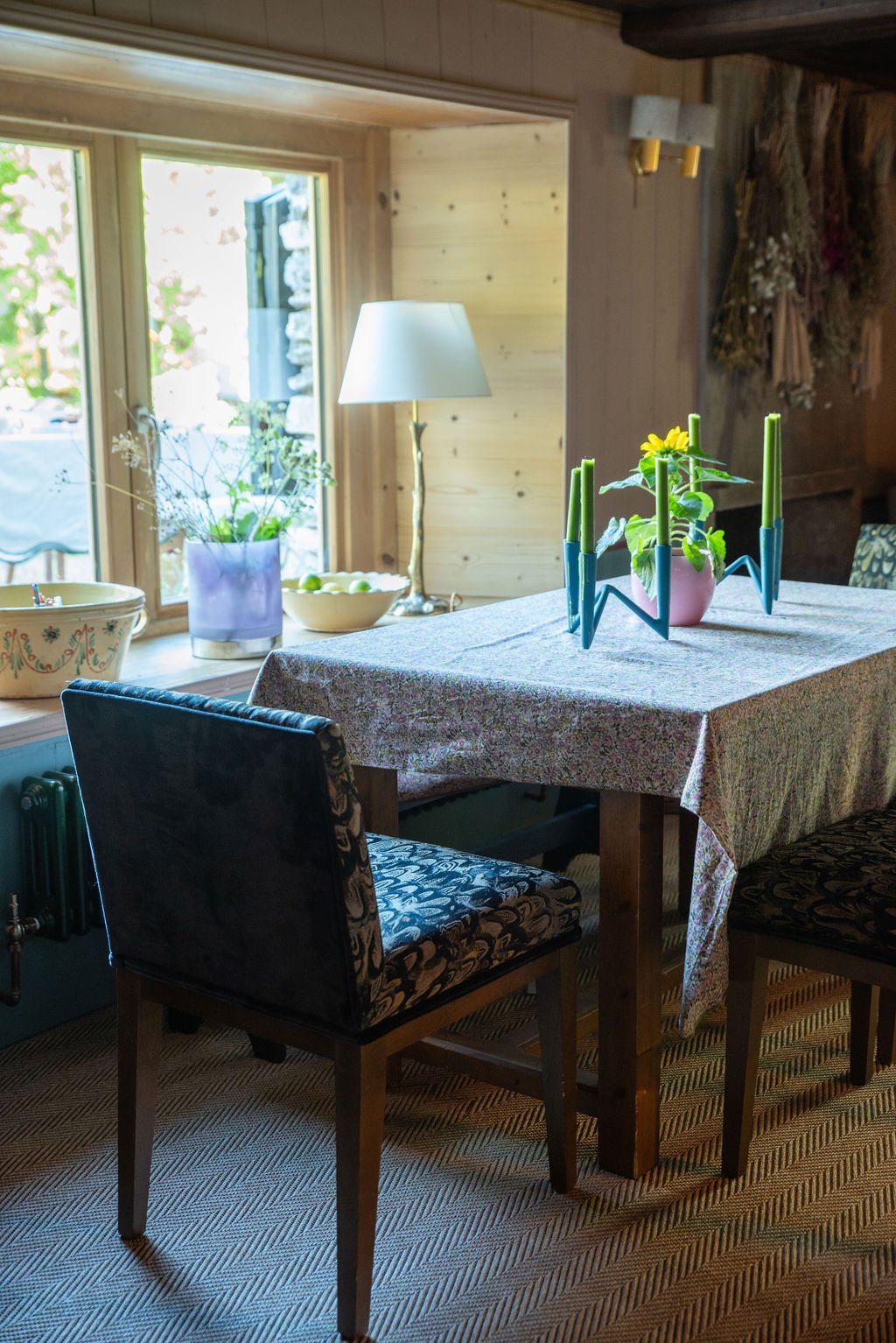 Maison d’en Haut Val d'Isere Dining area.jpg