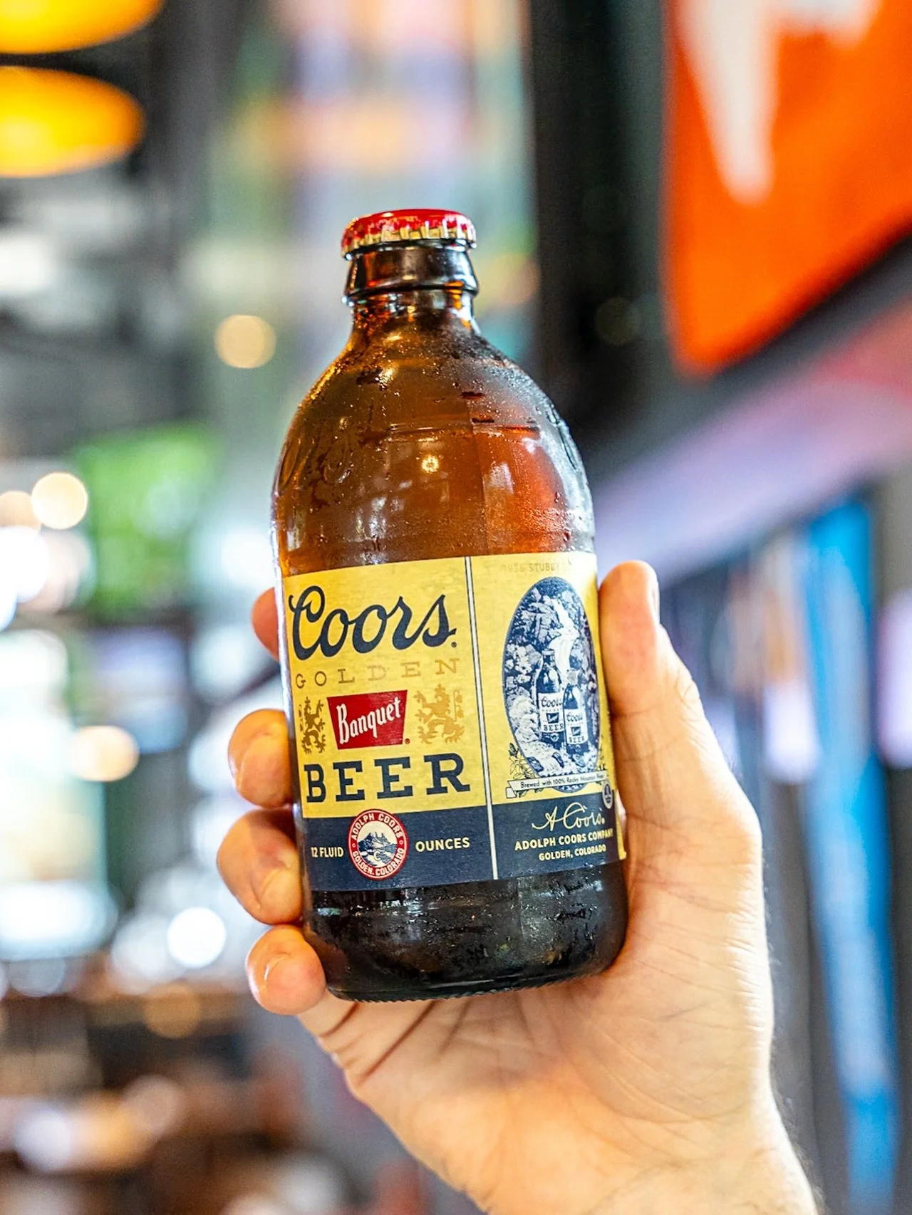 Saturdays are for college football and cold @coorsbanquet. 🏈🍻 Grab a seat at Lefty&rsquo;s, catch every game on the big screens, and enjoy good beer with good company. Swipe to check out this weekend&rsquo;s lineup!