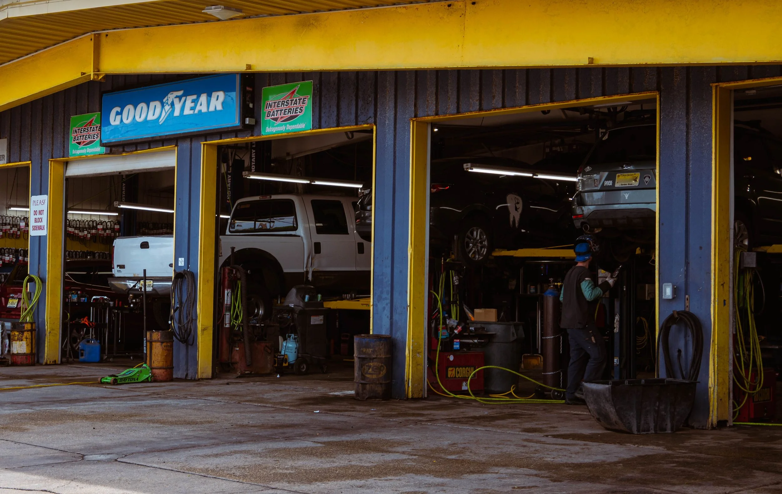 "Automotive Assistance" ⢠šø: Nikon Z50II ⢠šļø: 5/16/2025