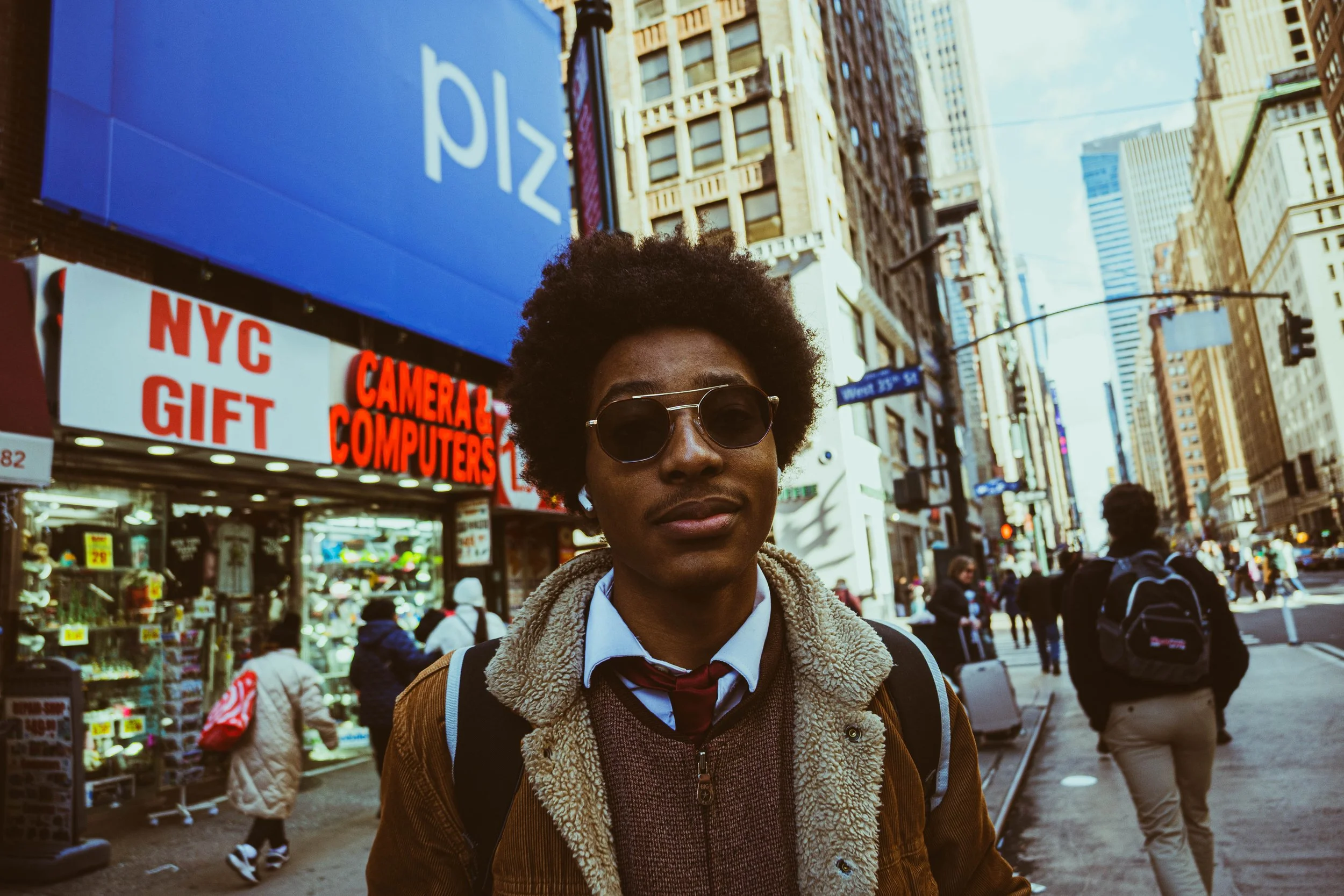 "Ellis in NYC" ⢠šø: Nikon Z50II ⢠šļø: 3/8/2025