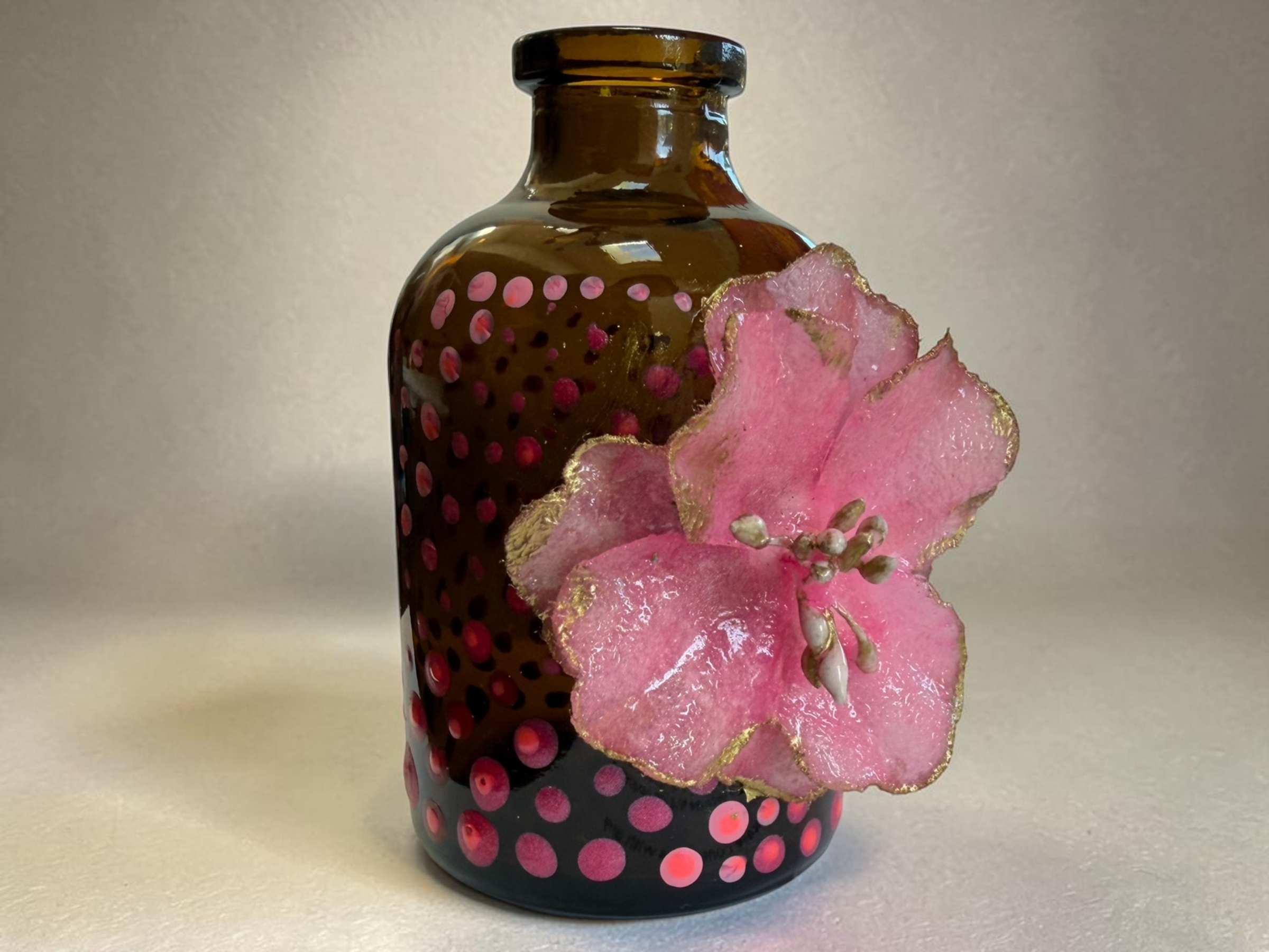 Blacklight Blossom Bud Bottle (13).PNG