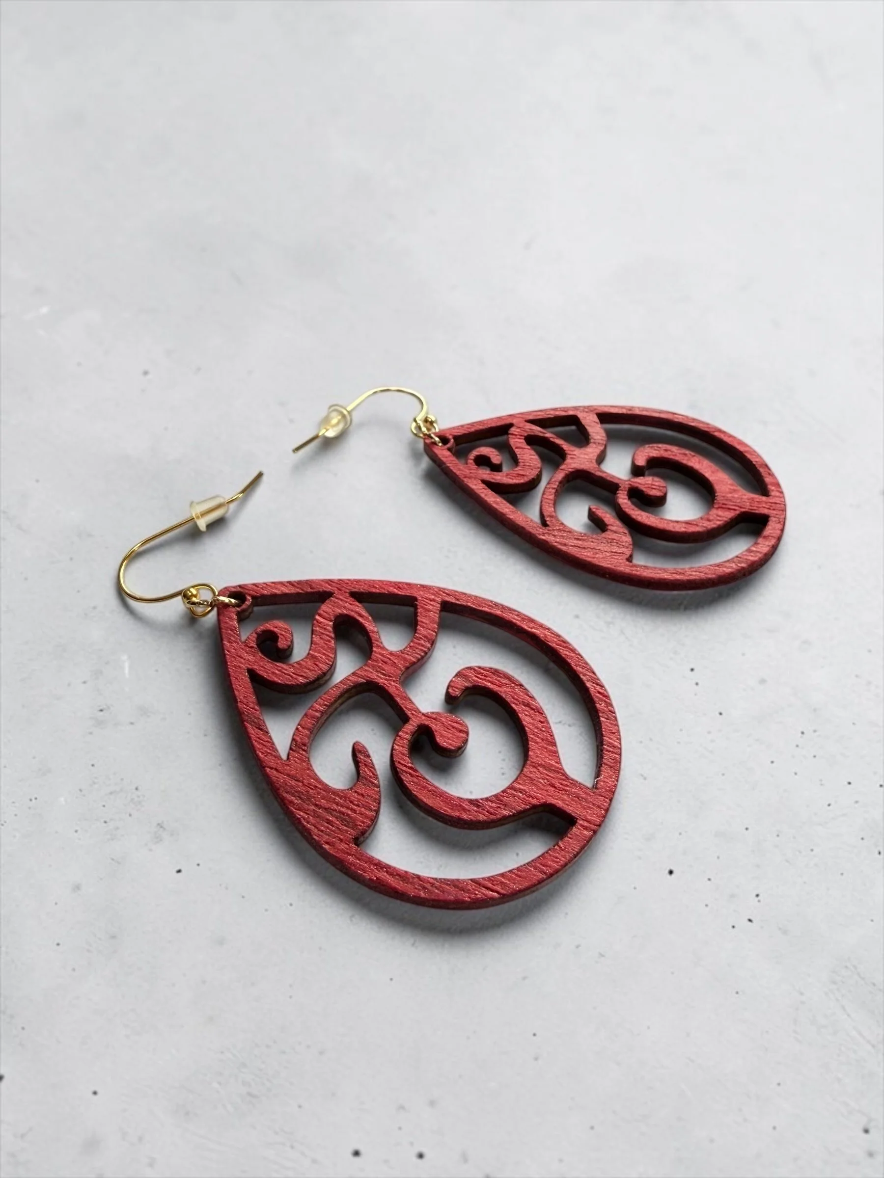 Cameo 8.0 Teardrop Earrings by Color Cult