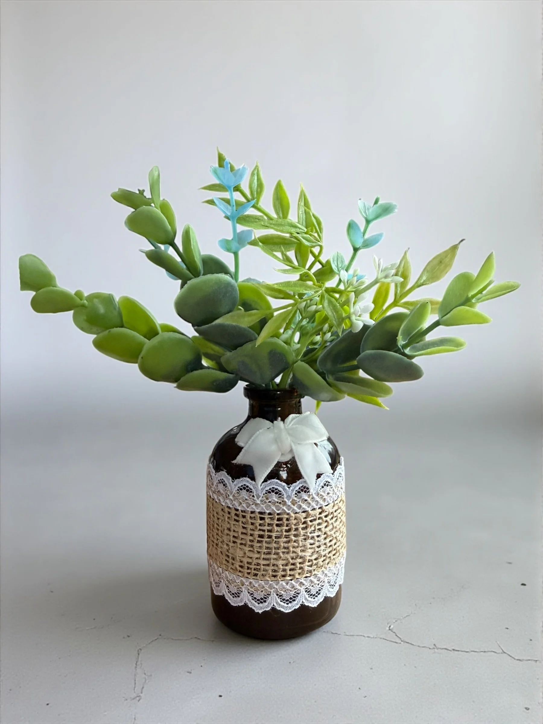 Deluxe Filled Apothecary Bottle: Burlap2