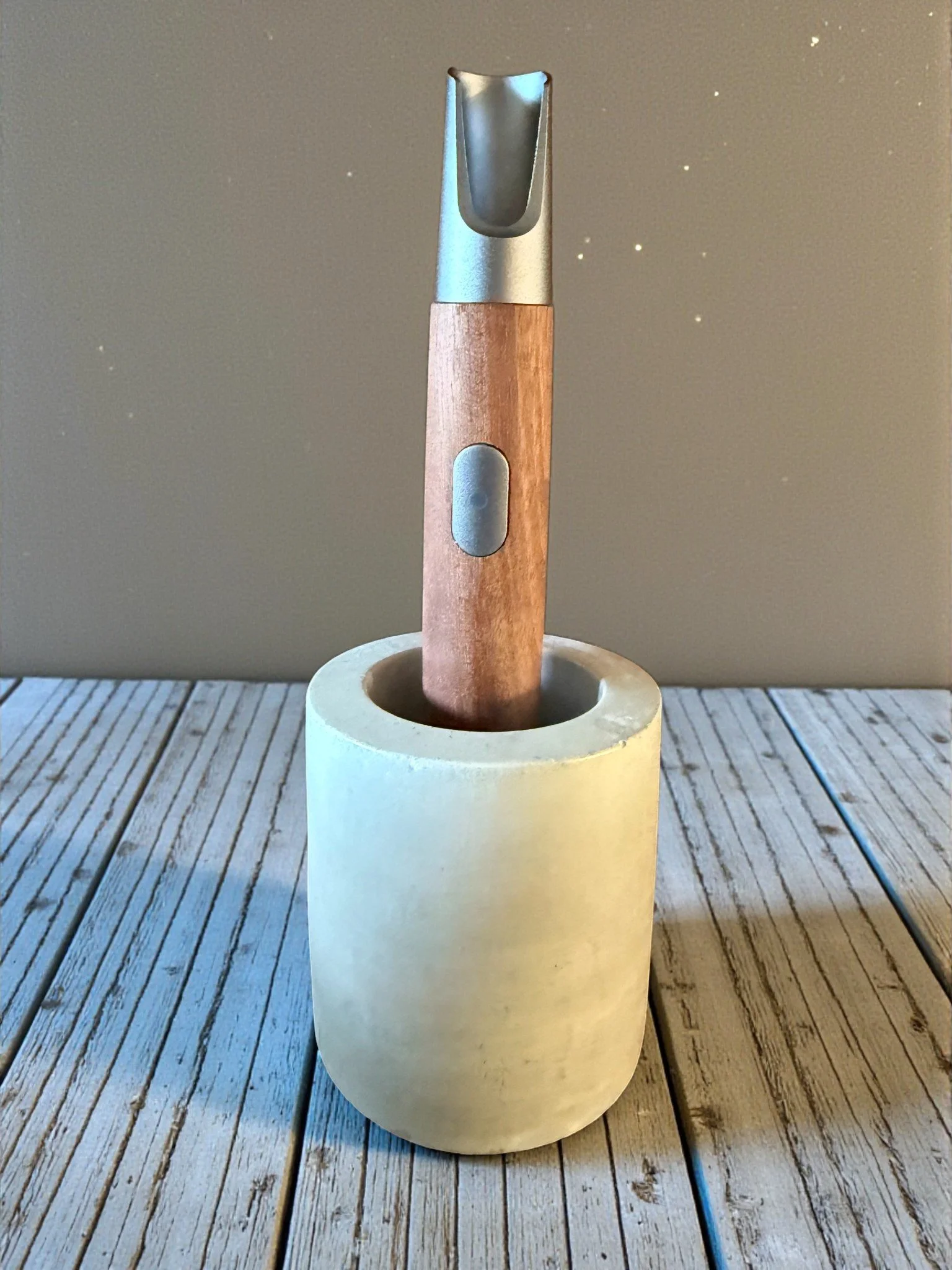 The Buddy System: Sandalwood Vape Battery + Cement Holder