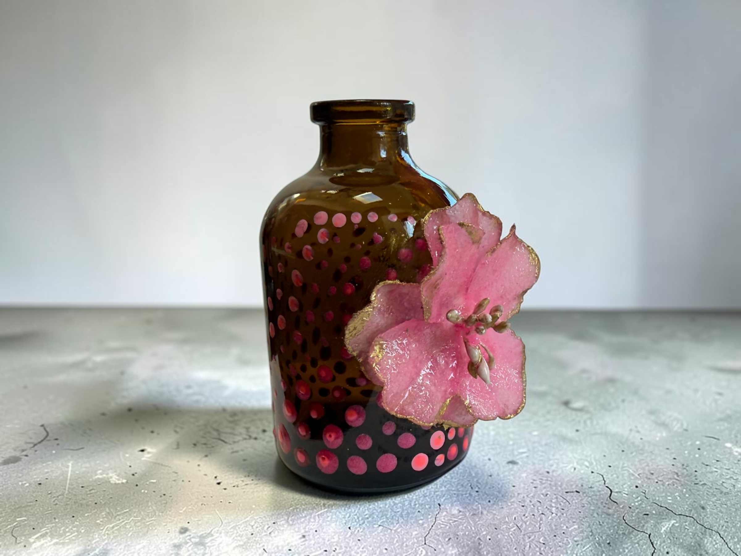 Blacklight Blossom Bud Bottle (14).PNG