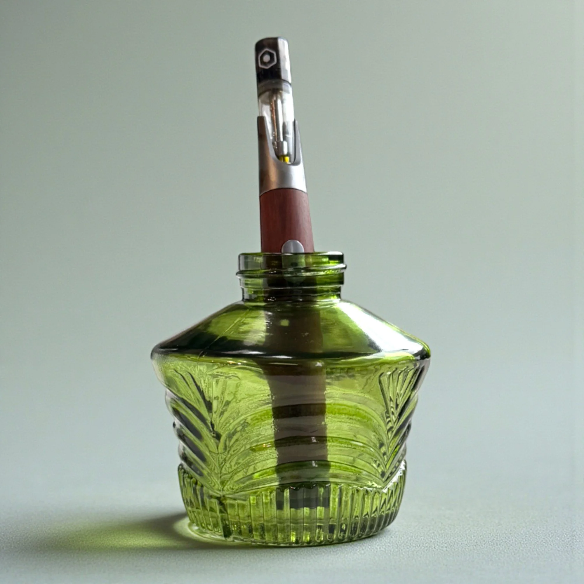 Sandalwood Vape Battery and Green Glass Holder