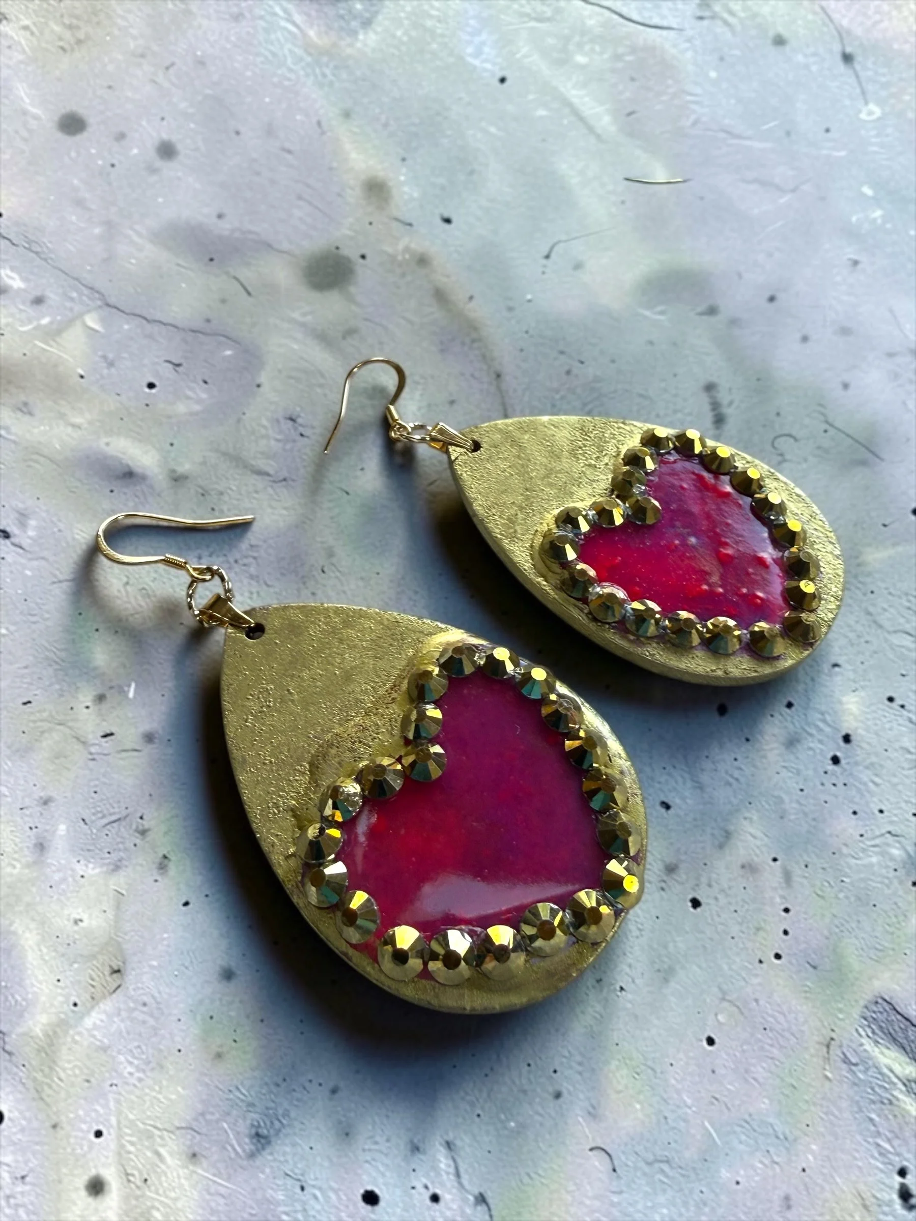 Golden Glow Heart Teardrop Earrings