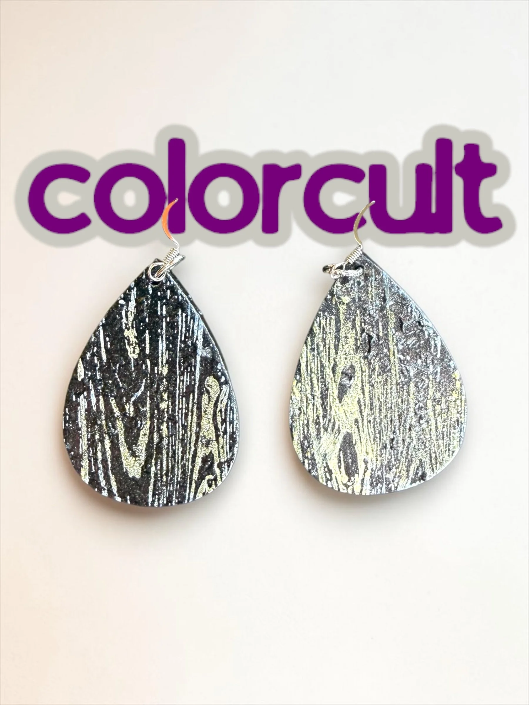 Woodgrain Embossed Teardrop Earrings (2).JPG