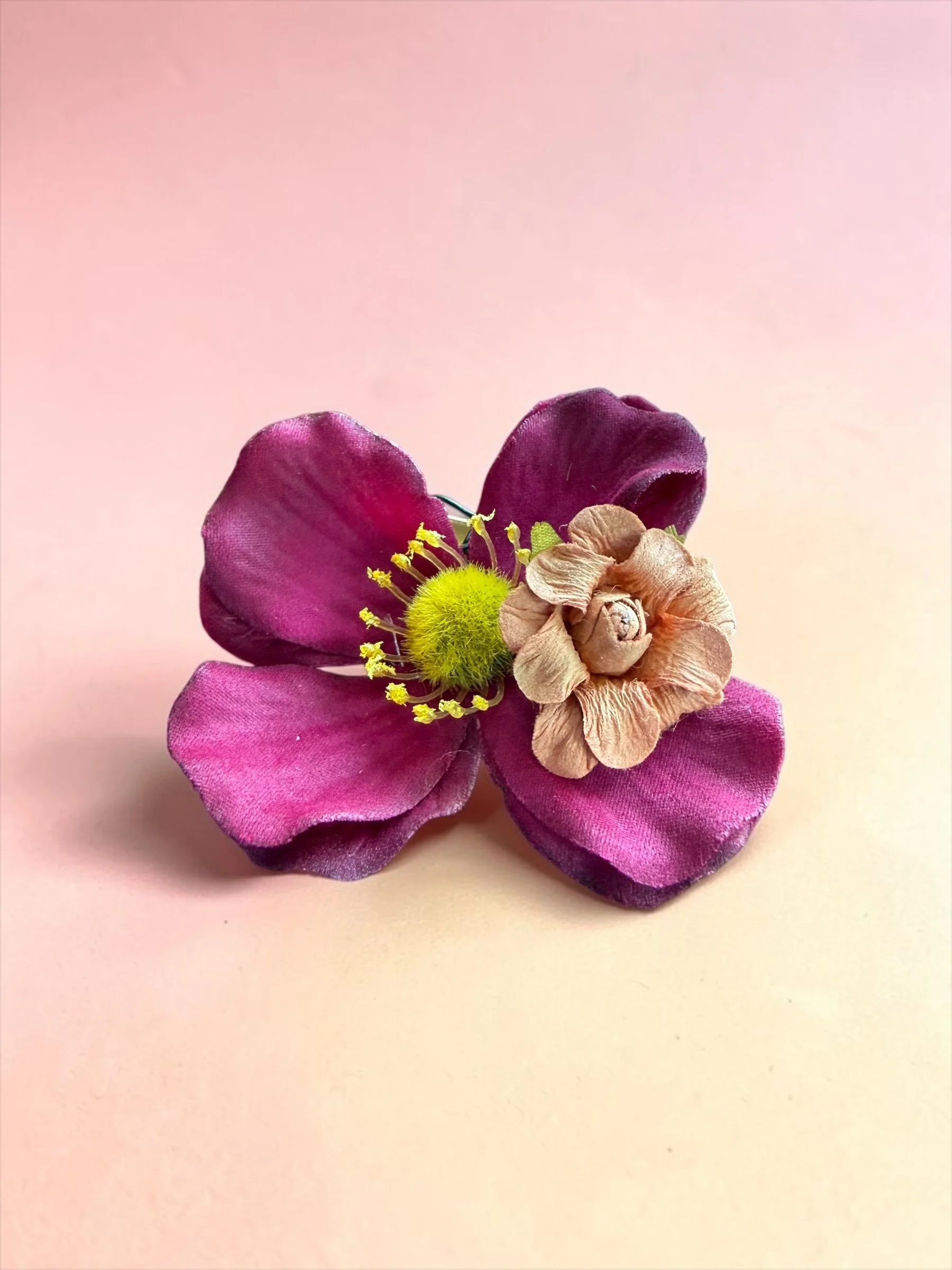Sensation Cosmo Flower Hair Clip