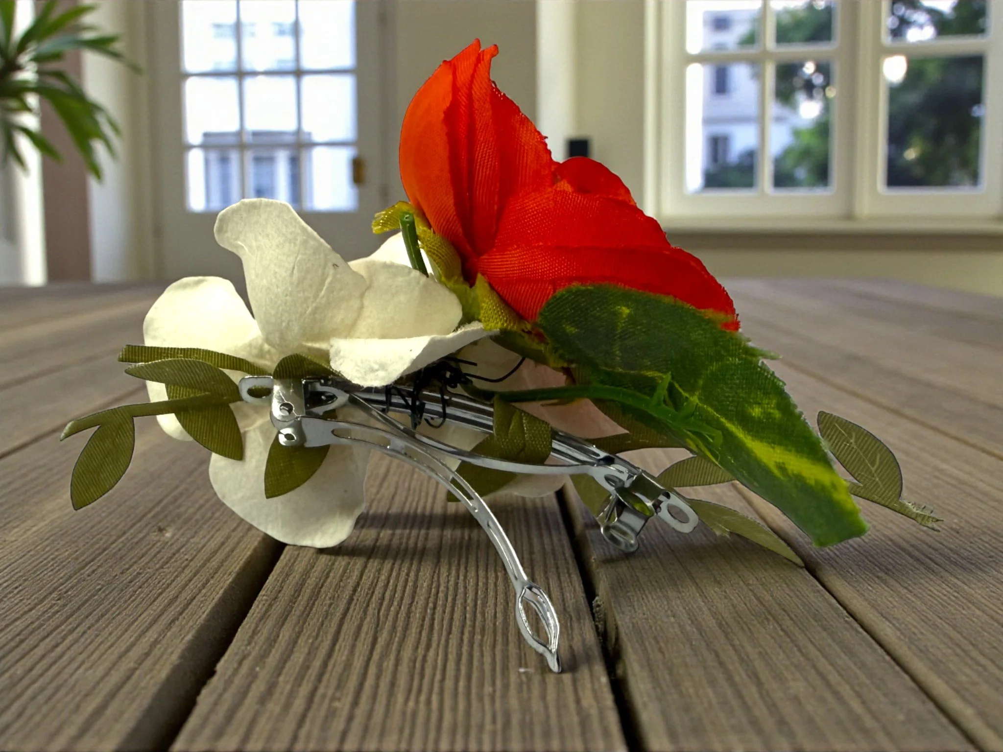 Deluxe Floral Hair Clip 8.0