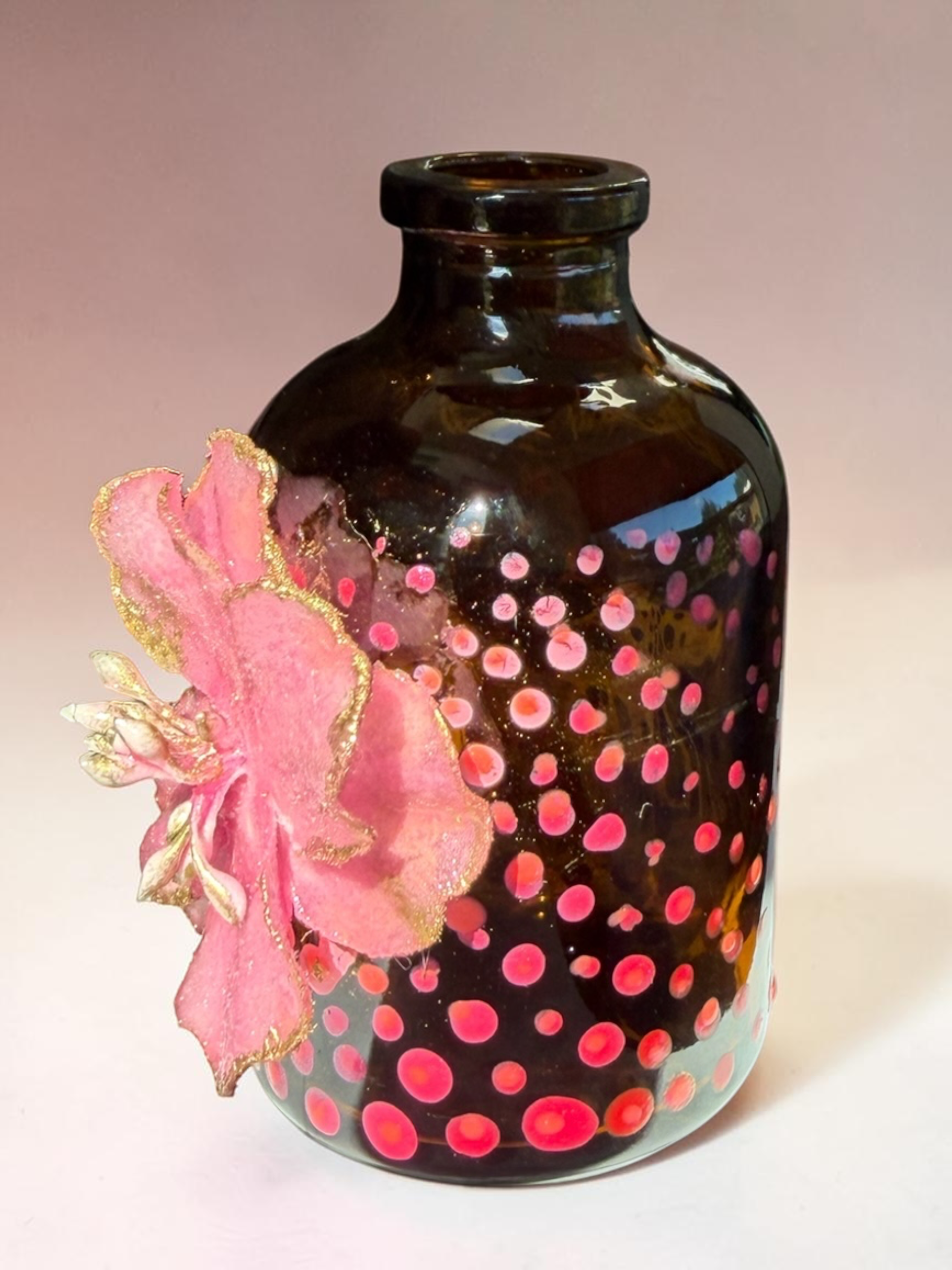 Blacklight Blossom Bud Bottle (5).PNG