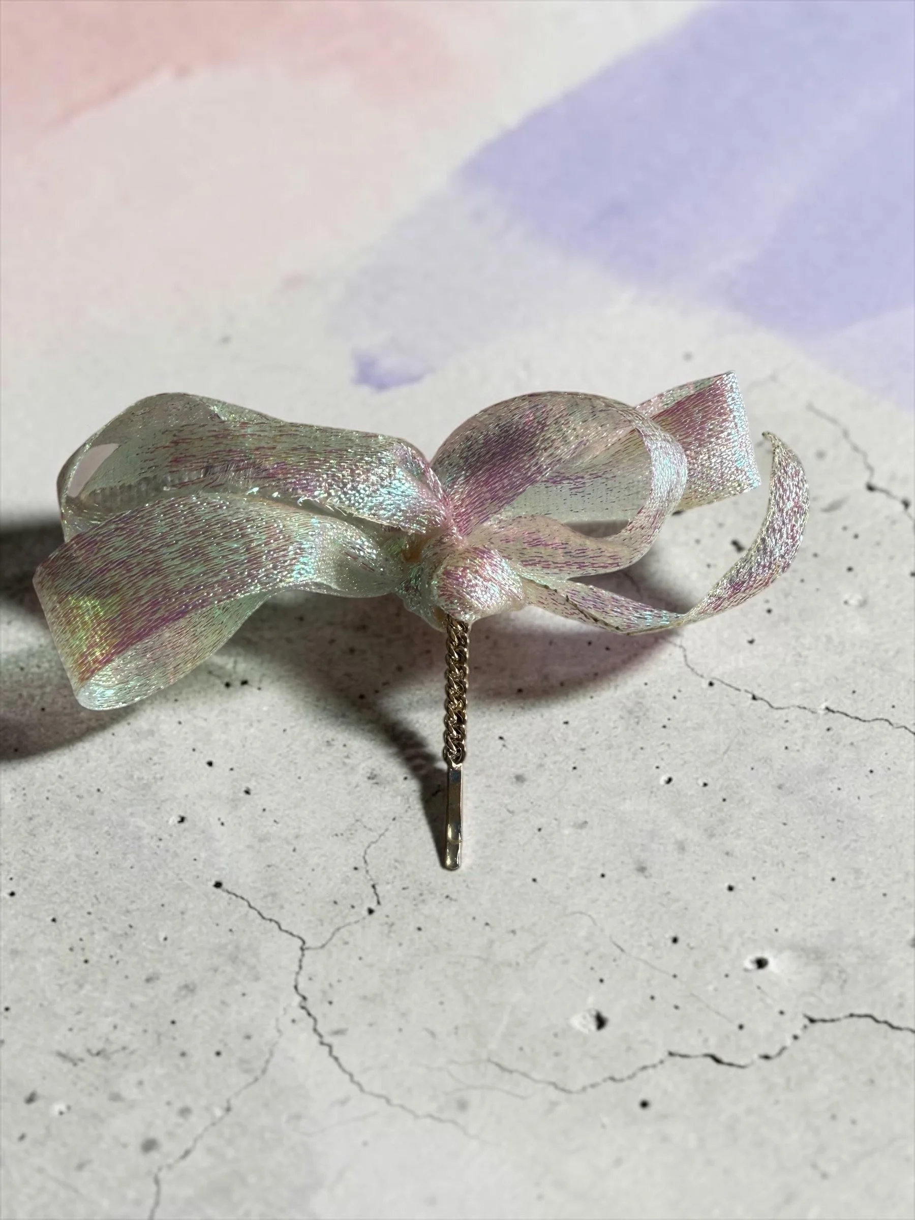 Iridescent Bow on Bobby (4).JPG