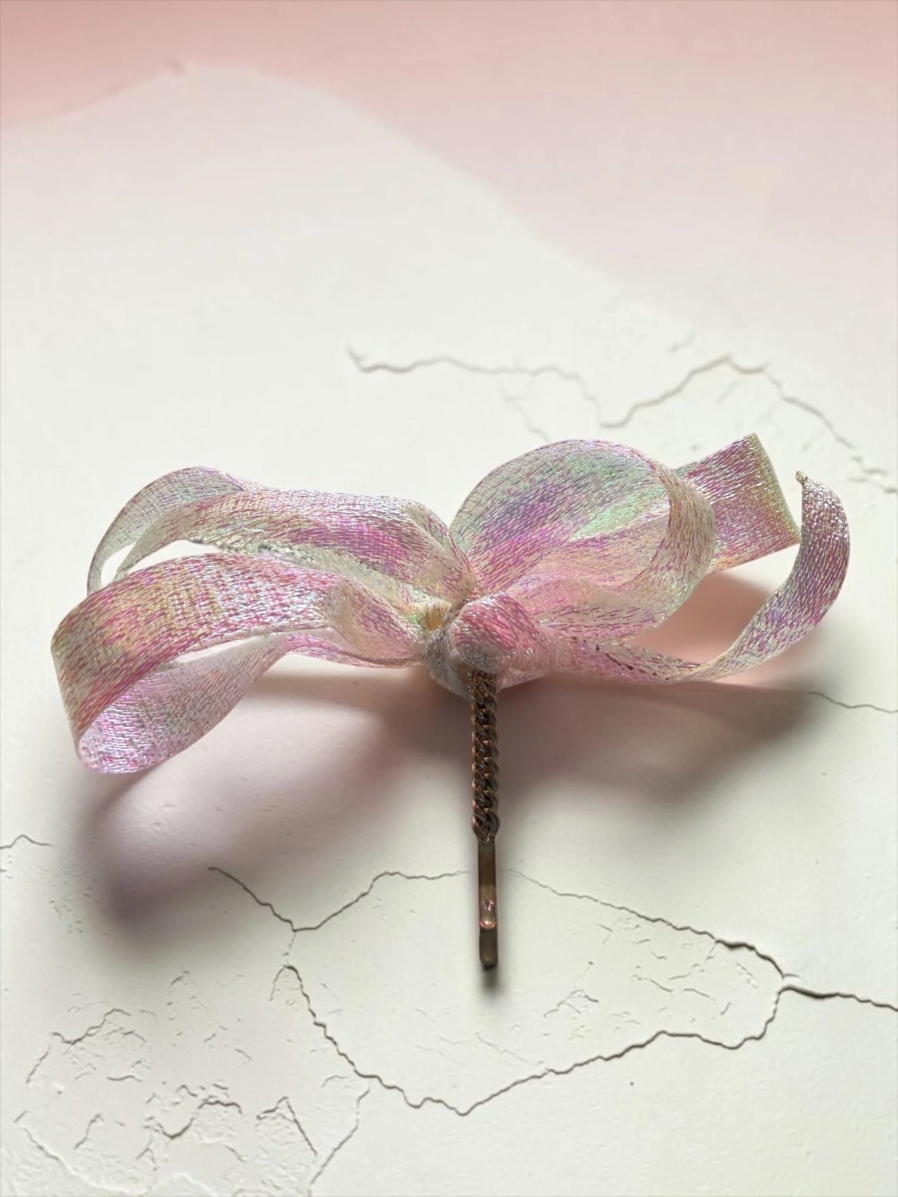 Iridescent Bow on Bobby (2).JPG