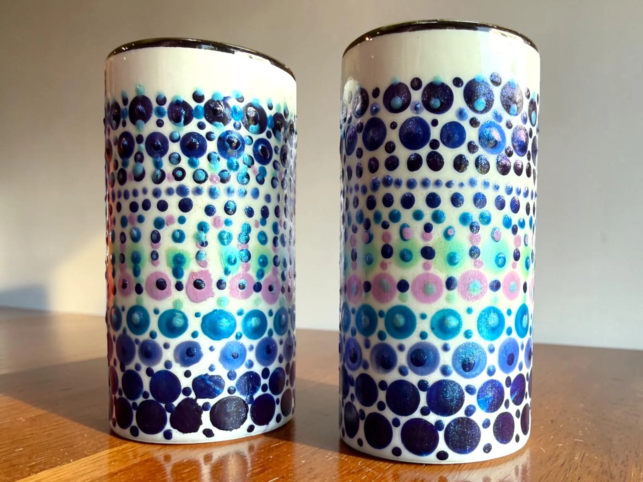 UV Glow Salt & Pepper Shakers 1.0