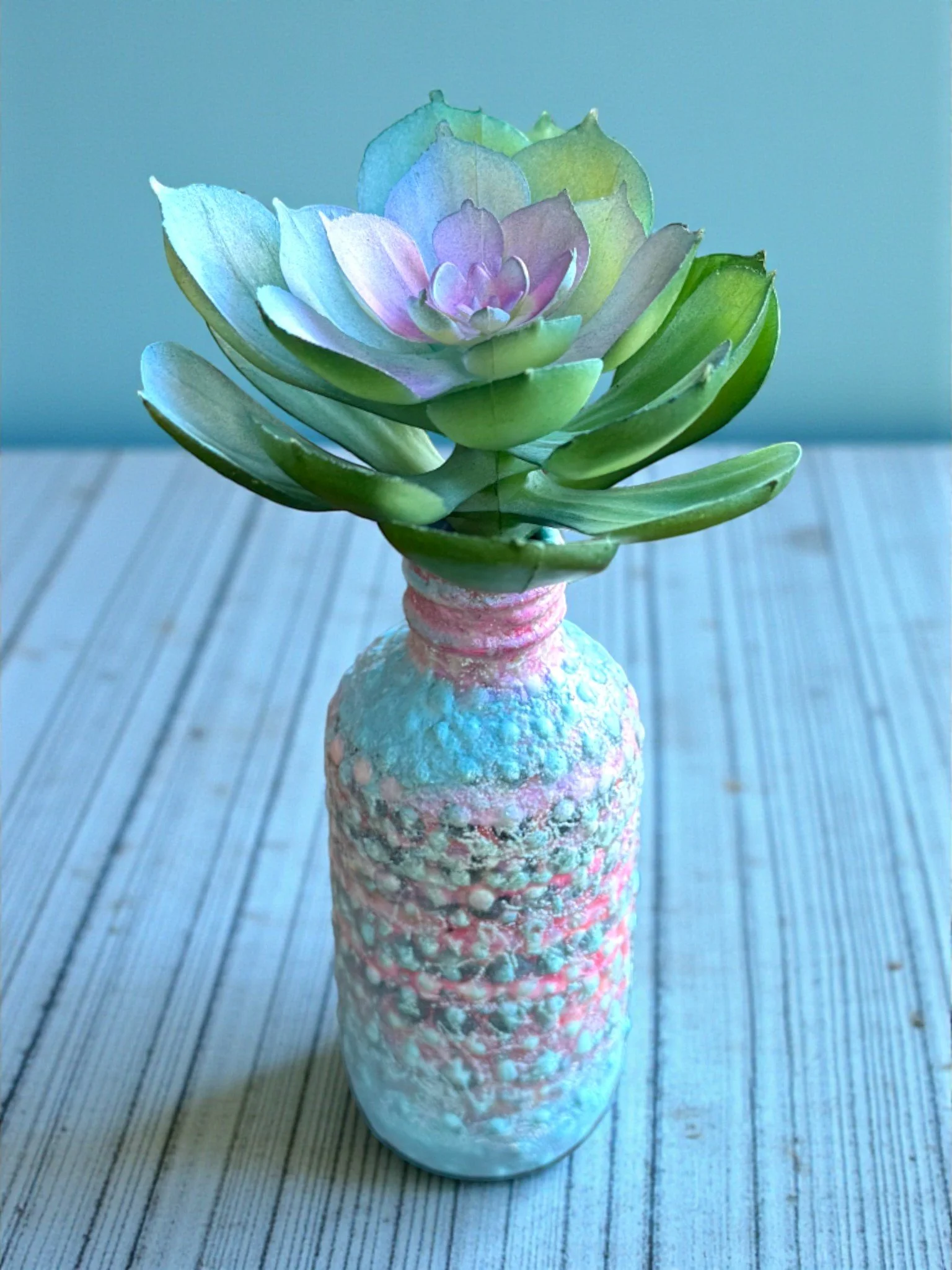 Deluxe Pastel Succulent Bud Bottle
