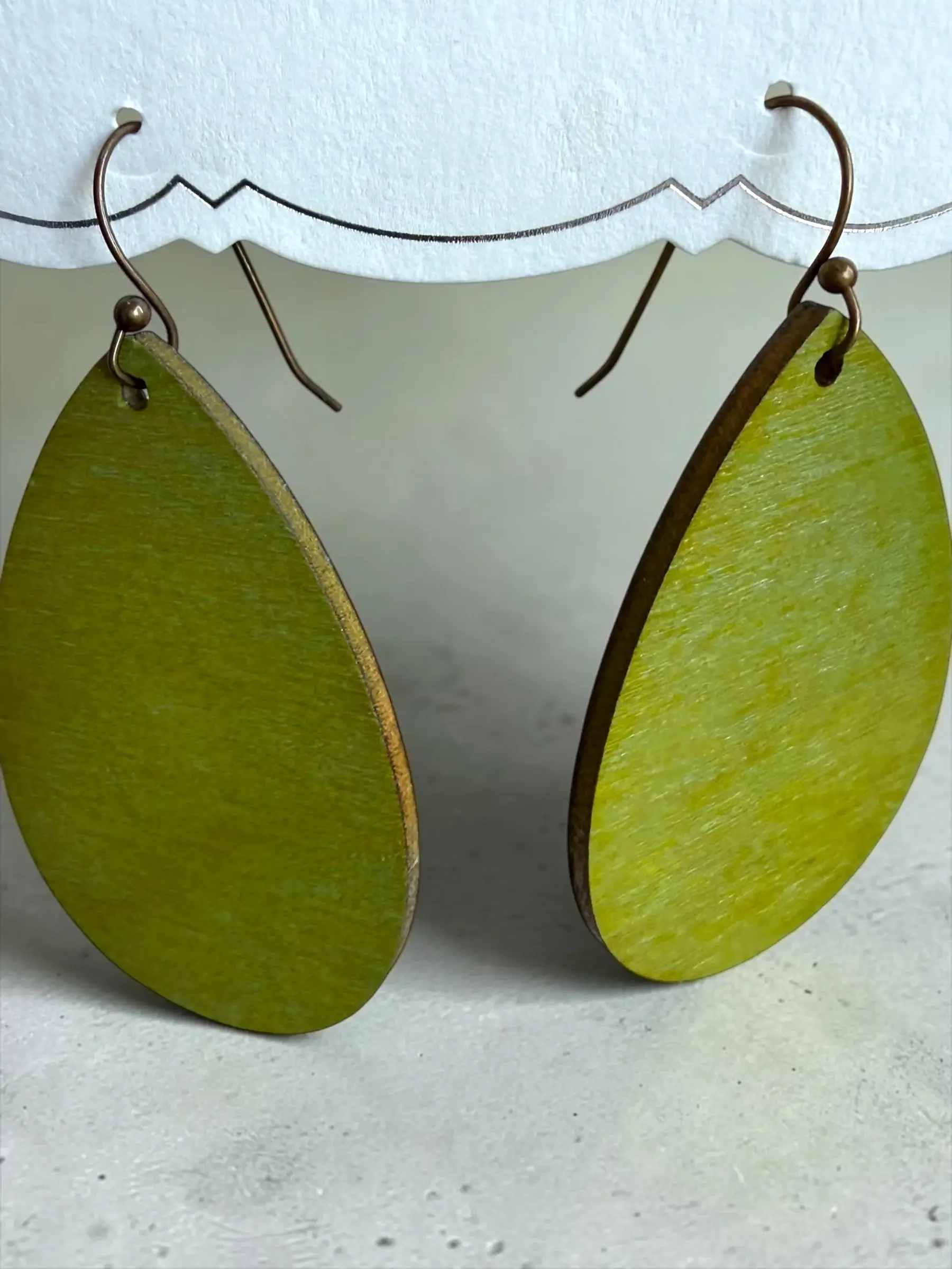 Natural Edge Teardrop Earrings (2).webp