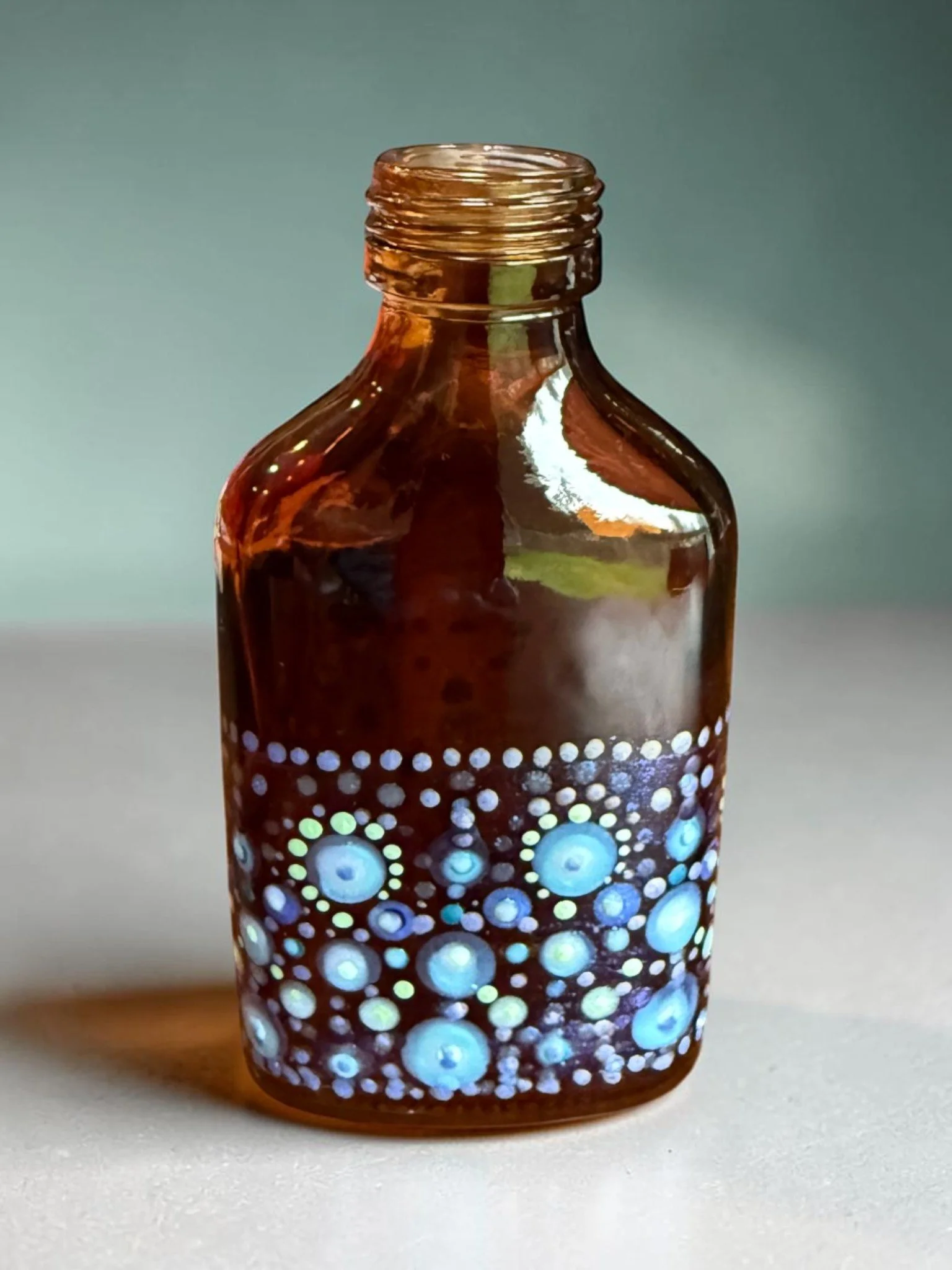 Hand-Painted Mandala Vape Pen Holder 2.0