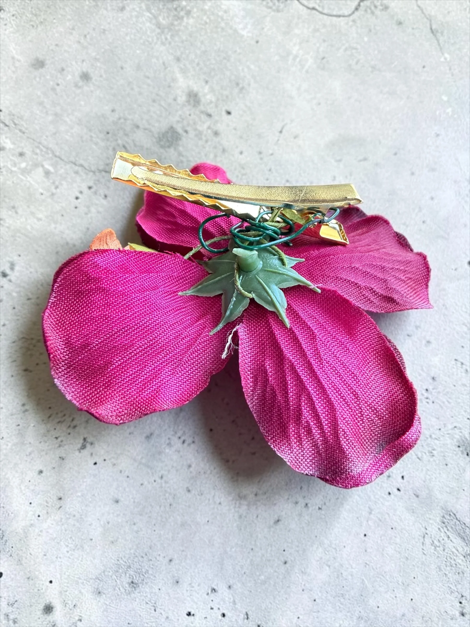 Sensation Cosmo Flower Hair Clip
