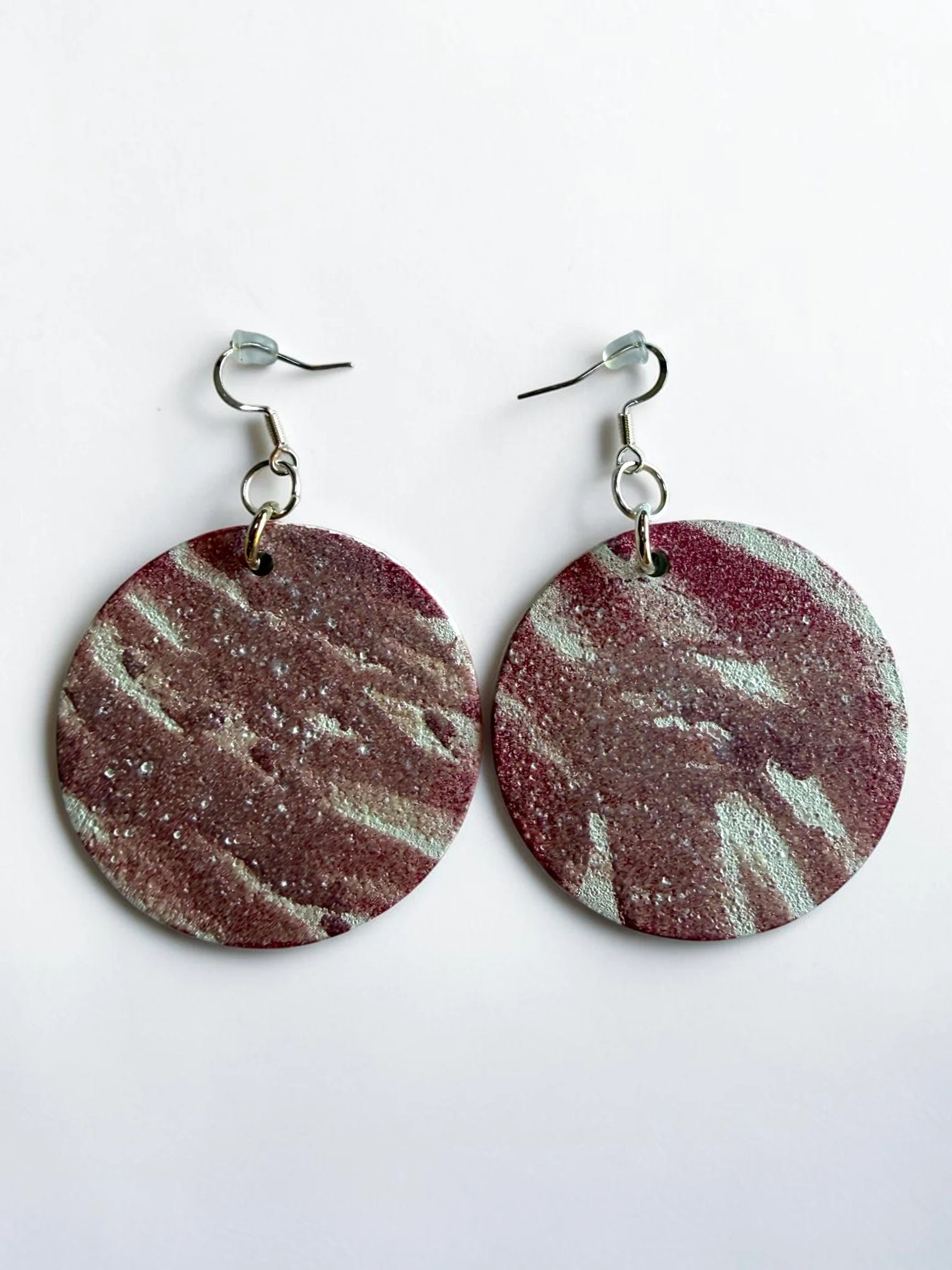 Embossed Elegance Earrings: White & Pink