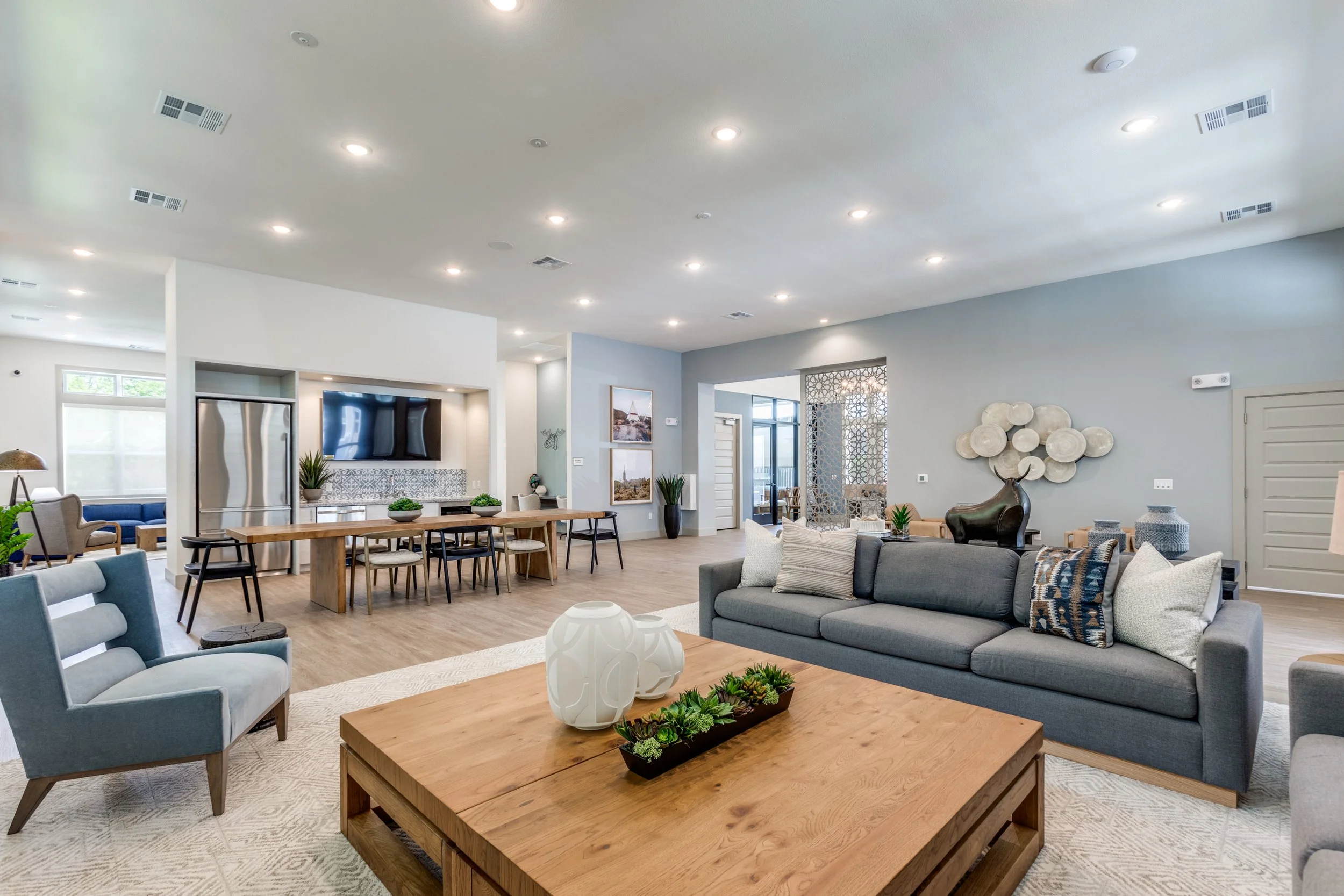 Club Room with Demo Kitchen