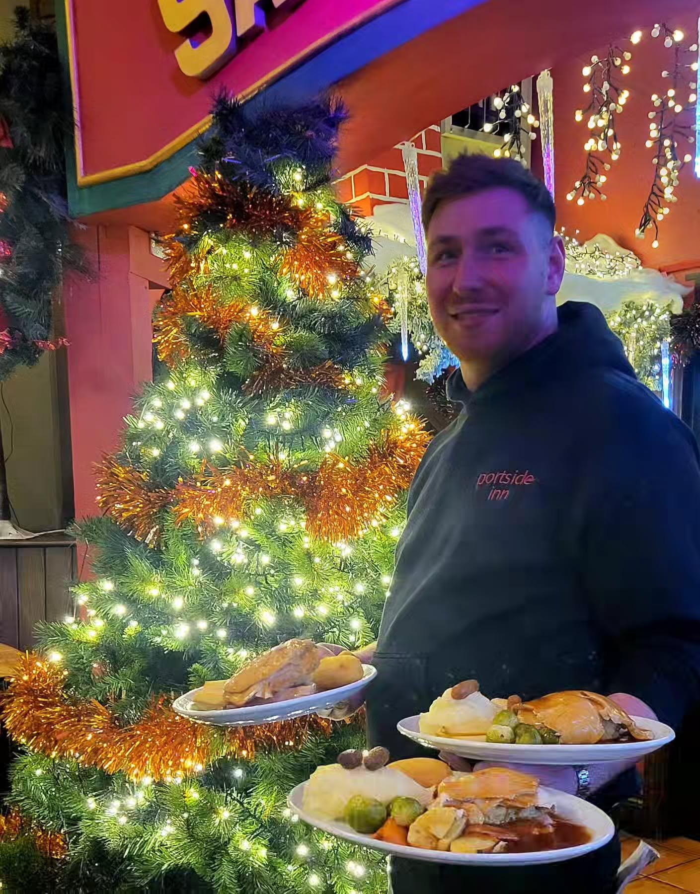 Get into that festive spirit with us! 
From Santa Sundays, Santa Paws, Christmas quiz or just a catch up with friends or family we have you covered! 
Bookings: www.portsideinn.uk/contact or phone 02890771422