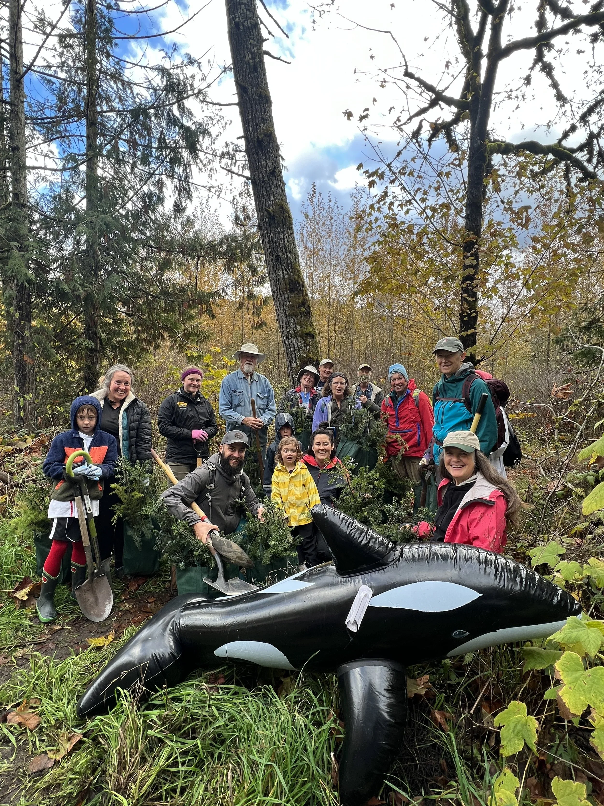 Volunteers at the 2023 elwha river planting