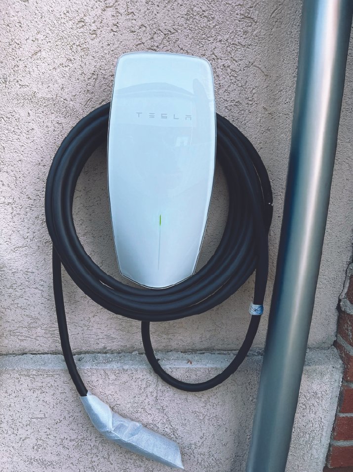 Artboard 21 copyDBCharger.jpg