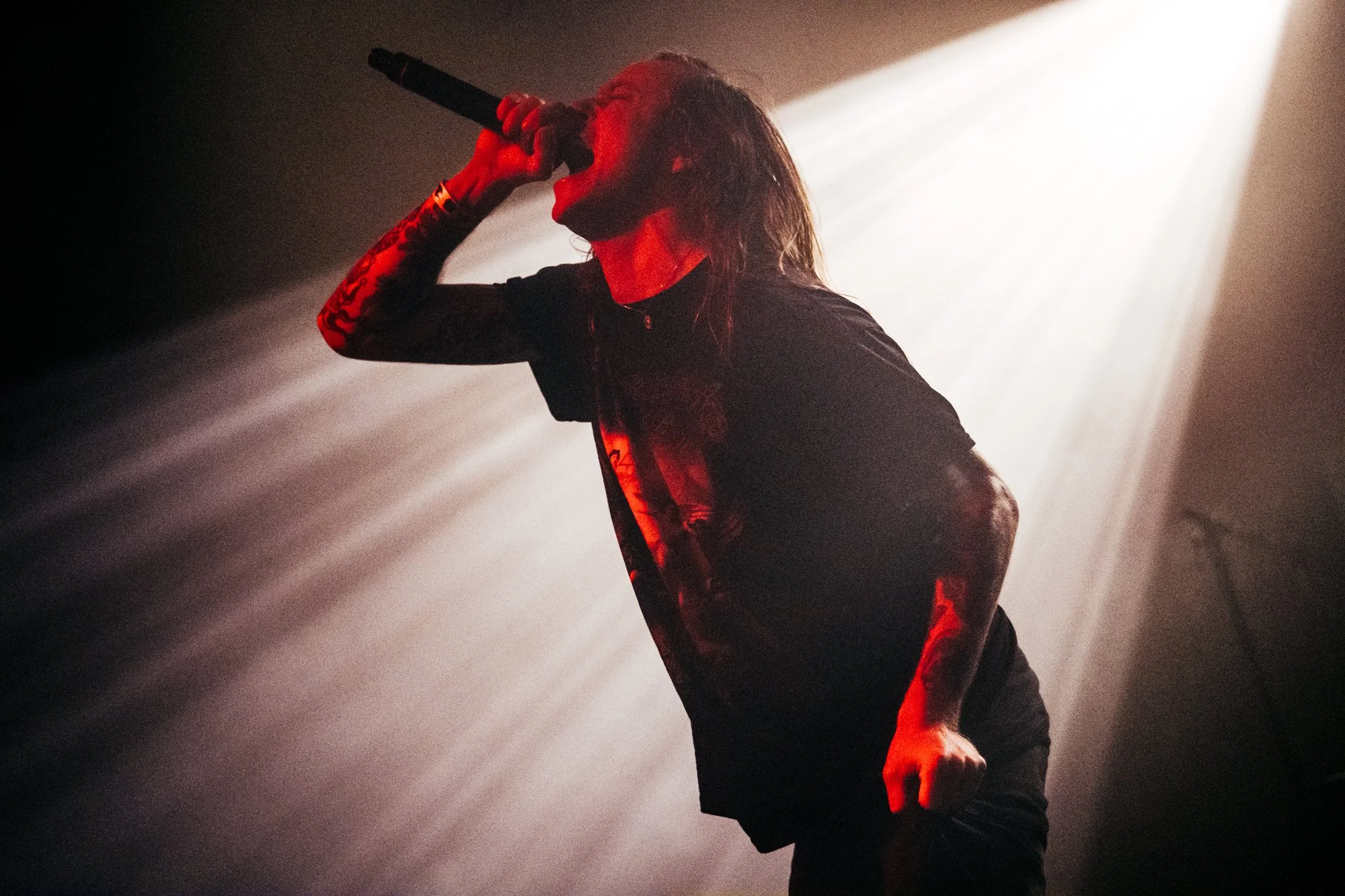  Musician screaming into mic 