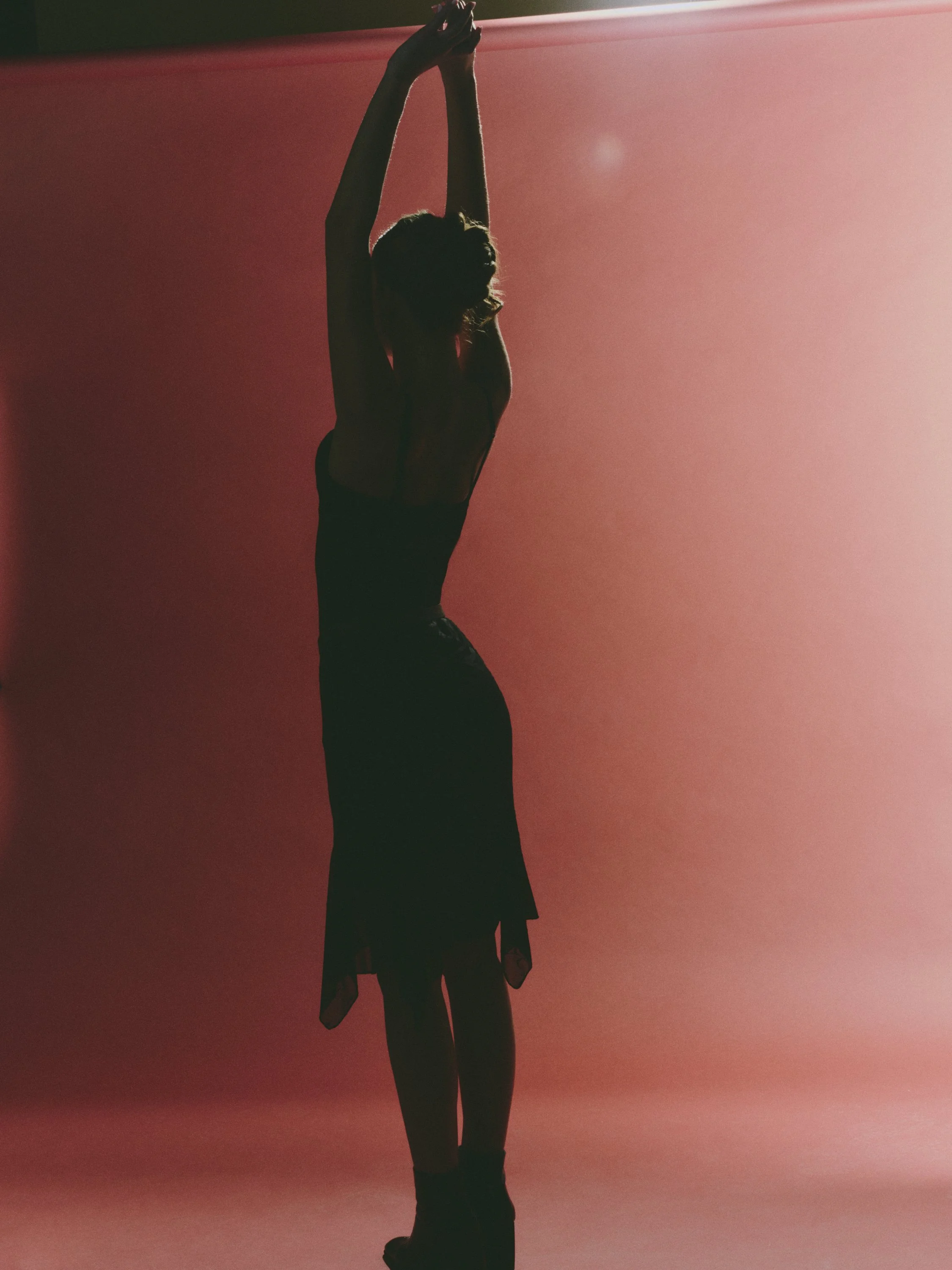 260307_Red_Wiktoria_3_Look_2_1068.jpg