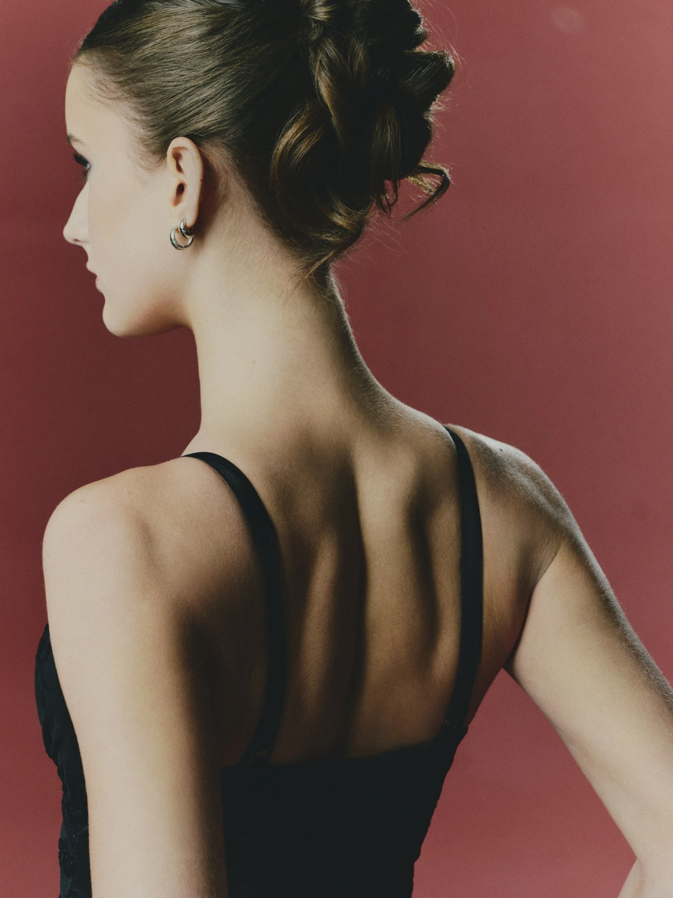260307_Red_Wiktoria_2_Look_1_359.jpg