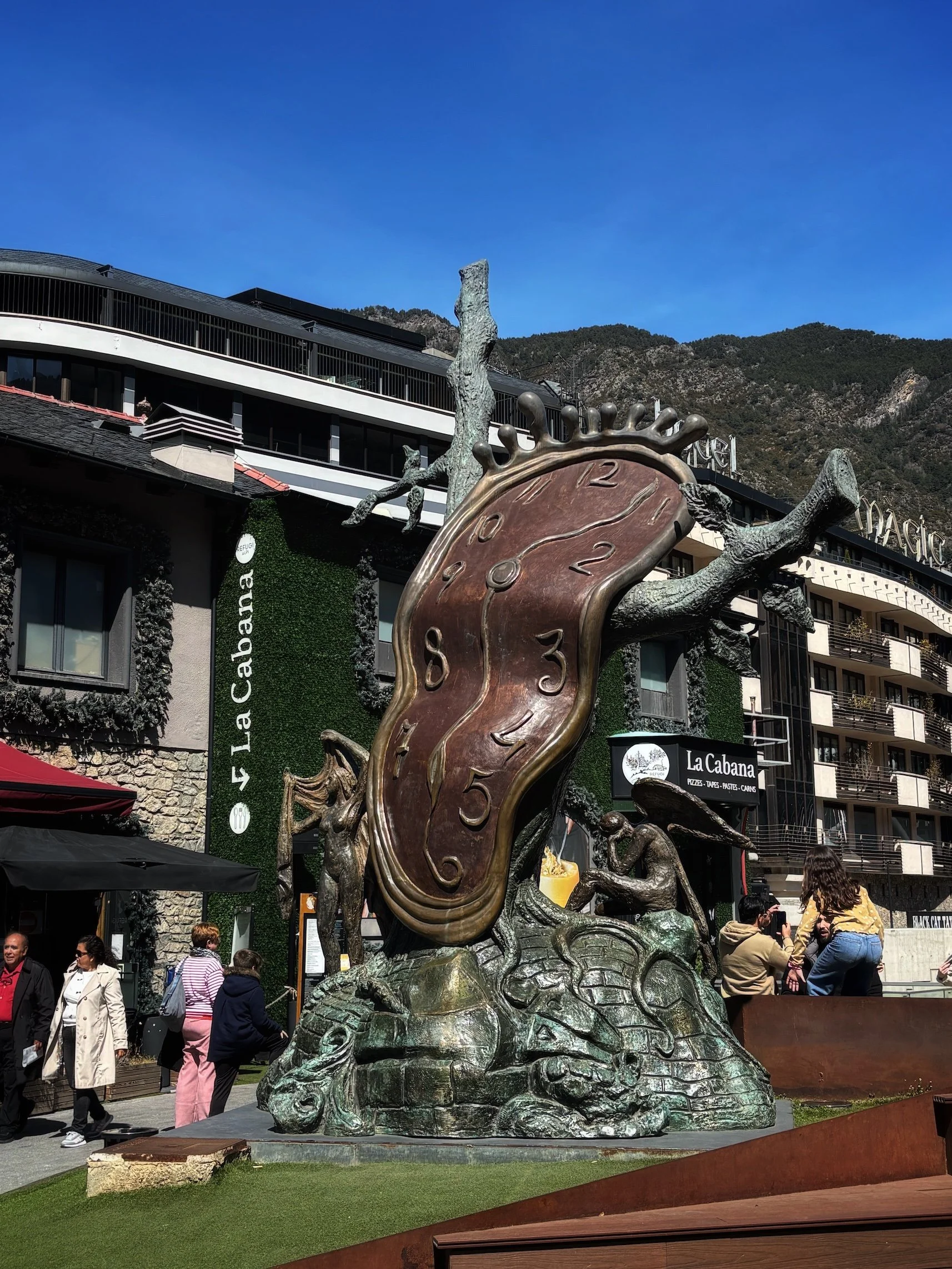 La Noblesse du Temps, Andorra la Vella