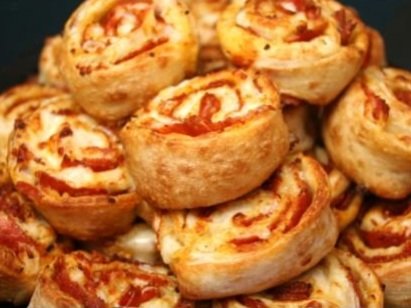 Pepperoni Pizza Roll Ups - Loaves & Fishes