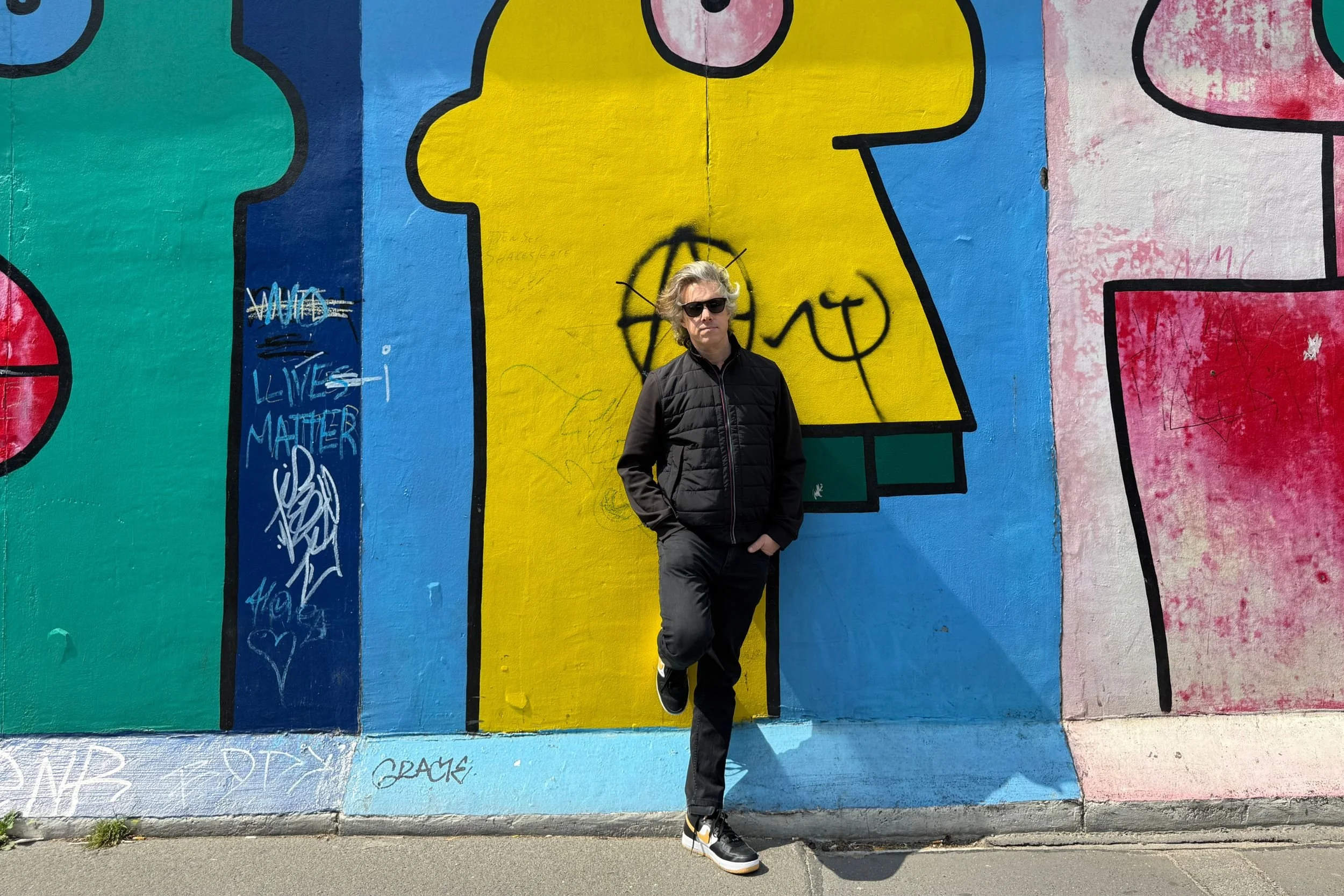 Exploring the East Side Gallery: Street Art meets Cold War History in Berlin