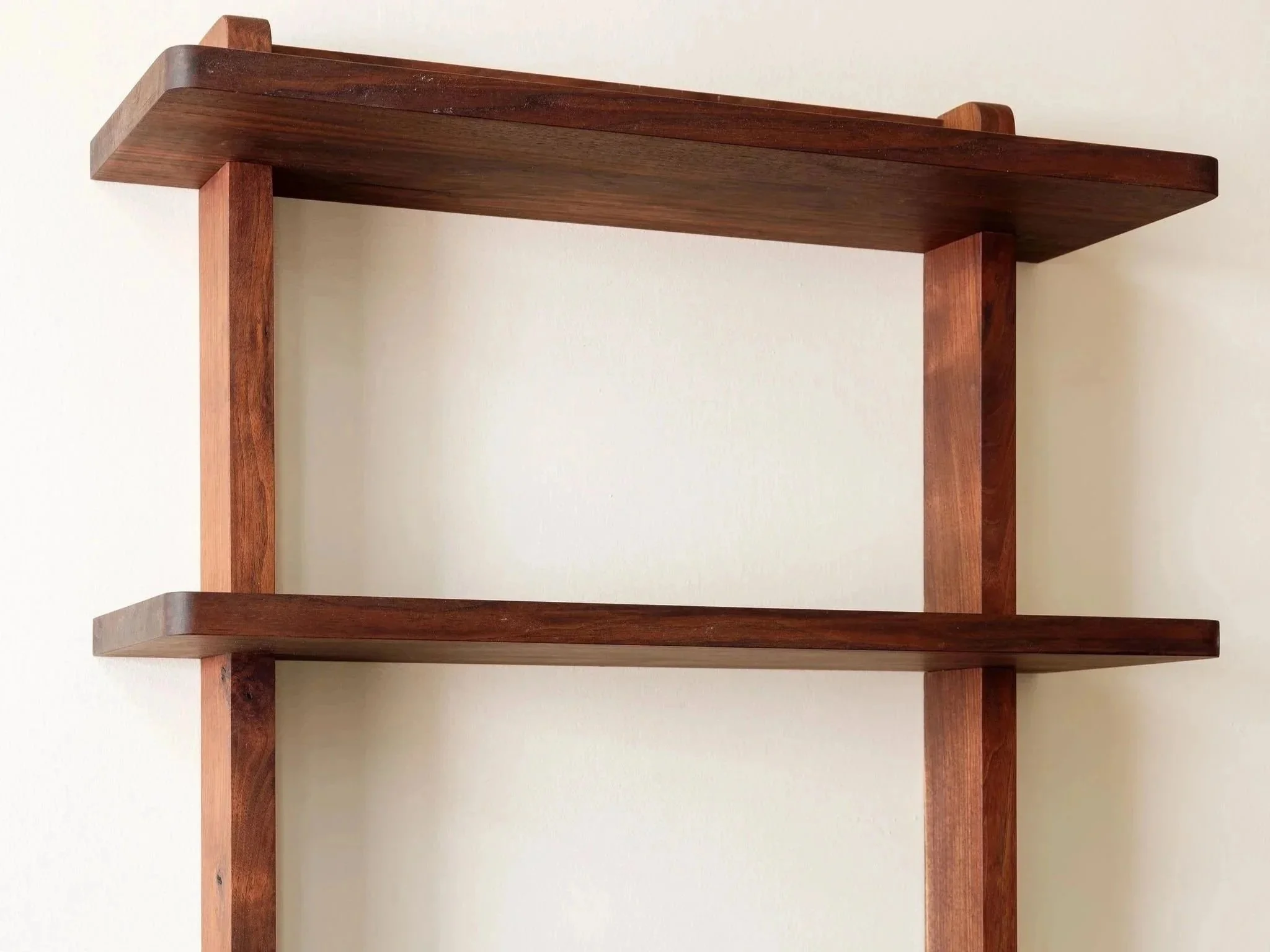 SparrowFrances_AMELIEETAGERE3.jpg