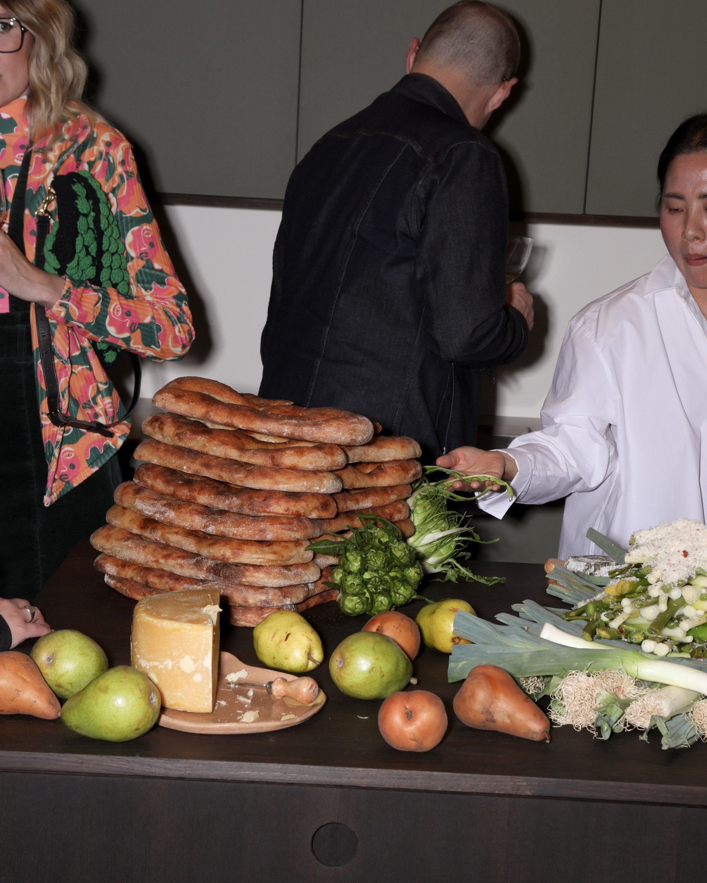 a day of feast, friends and thanks

everyday