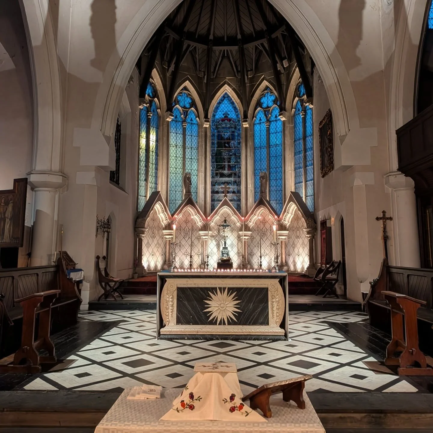 Candlemas Sunday 

Today we are celebrating Candlemas- The purification of Mary and the presentation of Christ Jesus at the Temple (Luke 2:22-40)

40 days after Jesus's birth, Mary and Joseph took him to the temple. According to tradition this would 